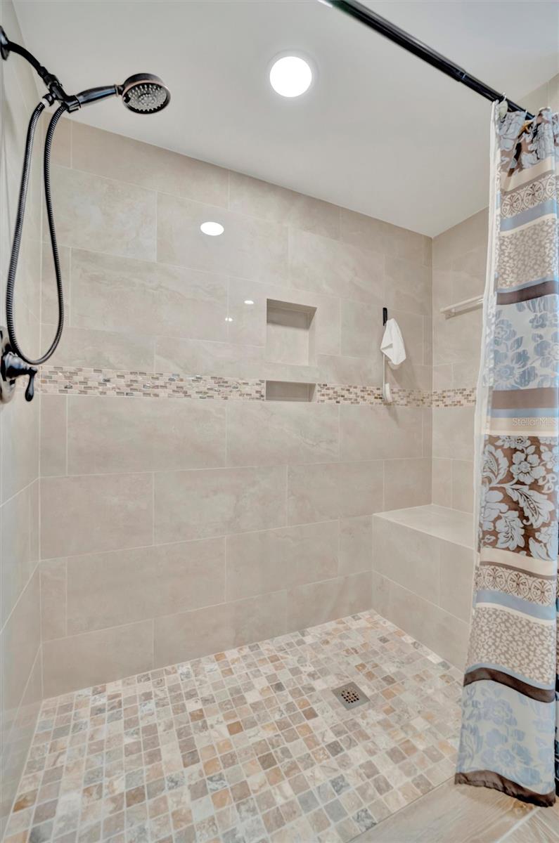 7167 WOOD CREEK DR #3, SARASOTA, FL, 34231