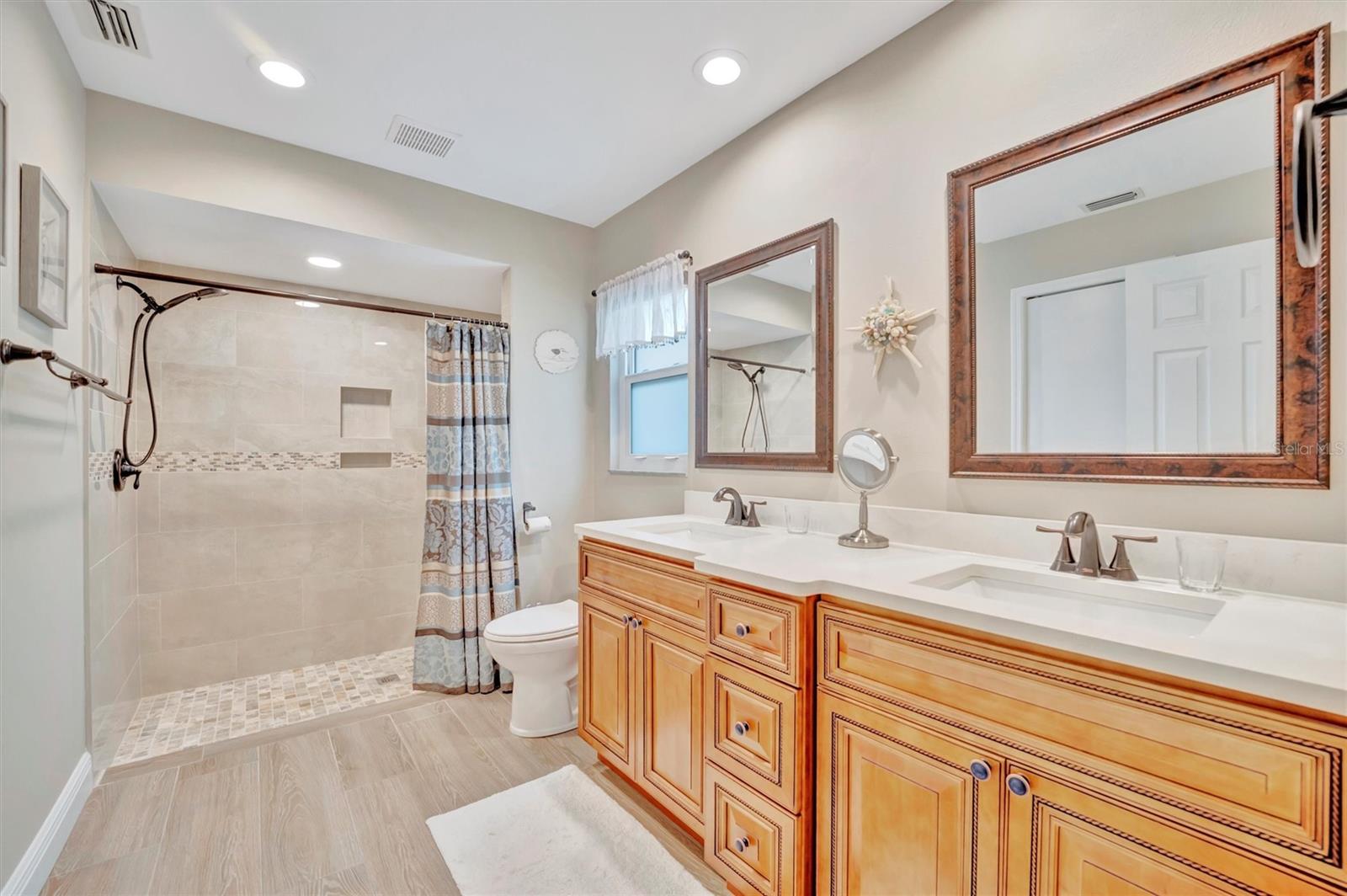 7167 WOOD CREEK DR #3, SARASOTA, FL, 34231