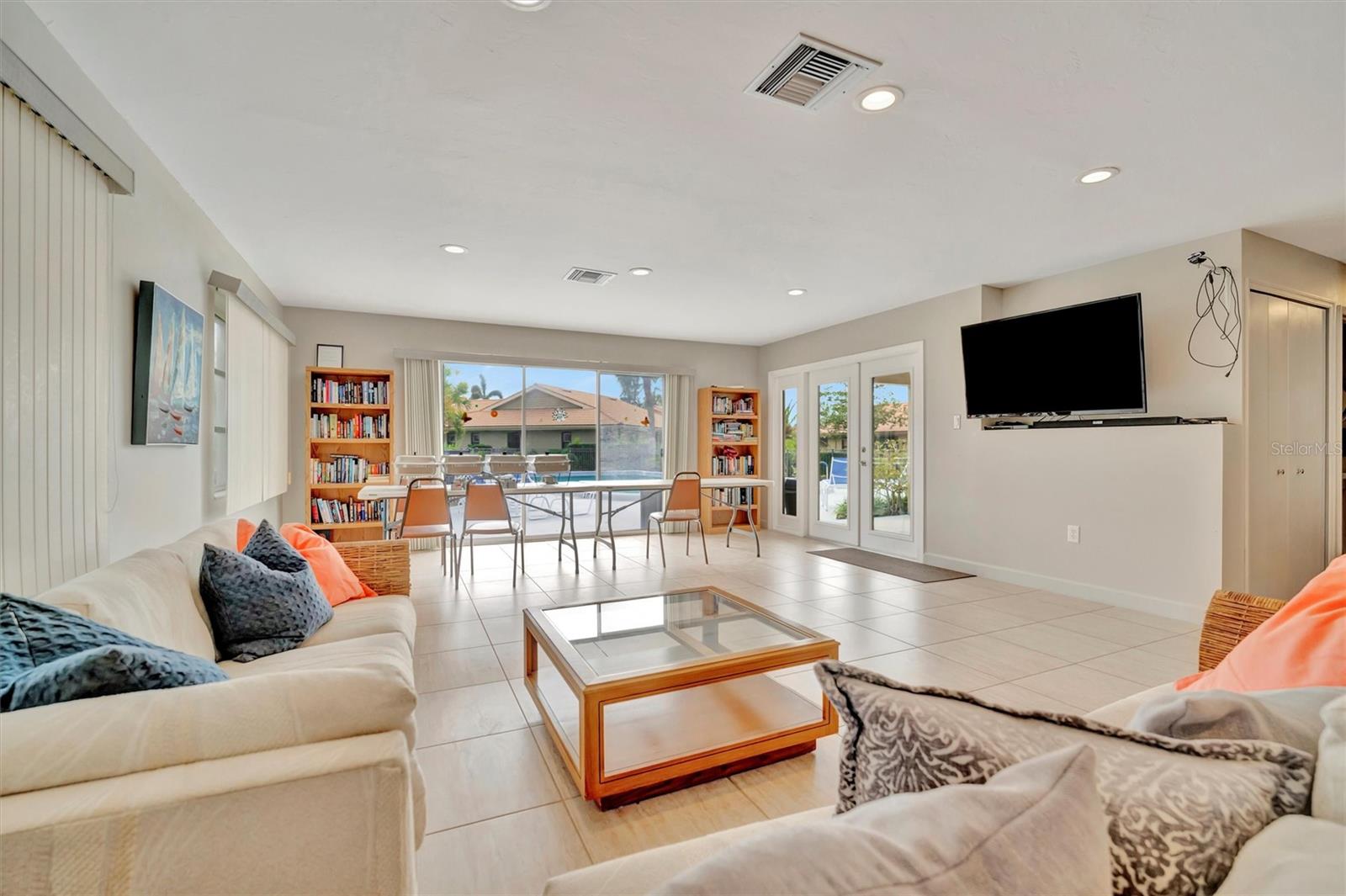 7167 WOOD CREEK DR #3, SARASOTA, FL, 34231