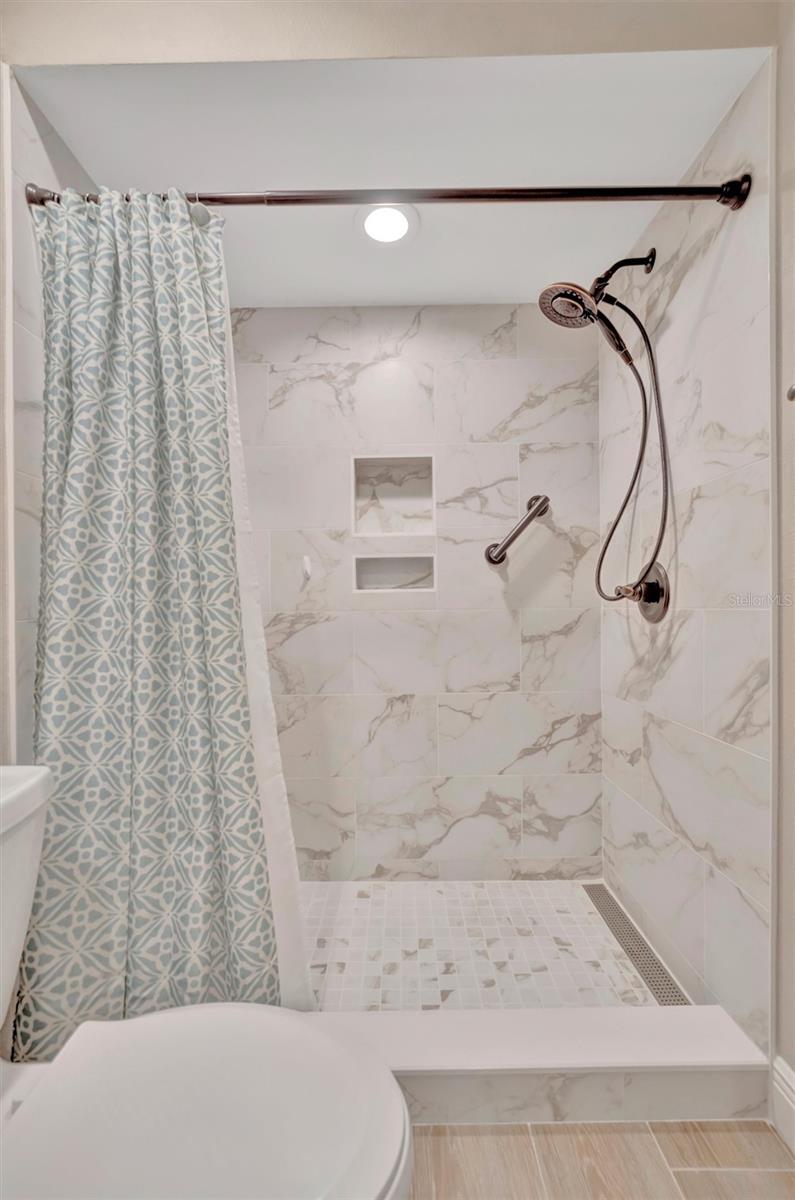 7167 WOOD CREEK DR #3, SARASOTA, FL, 34231
