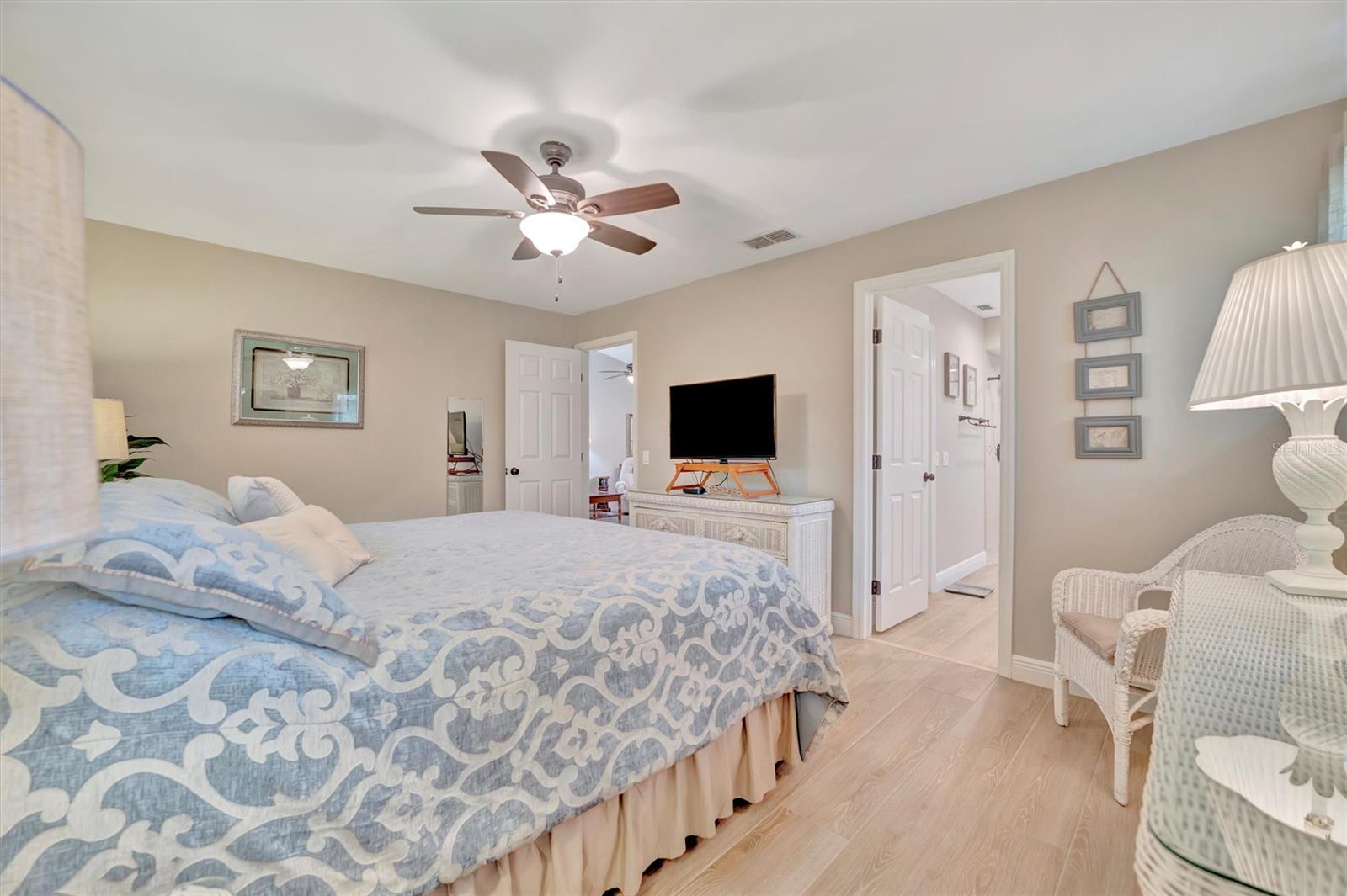 7167 WOOD CREEK DR #3, SARASOTA, FL, 34231