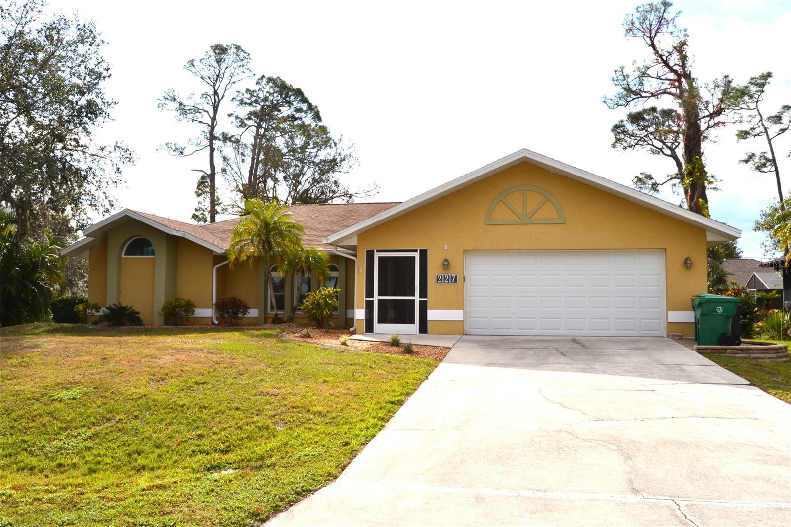 21217 KNOLLWOOD AVE, PORT CHARLOTTE, FL, 33952