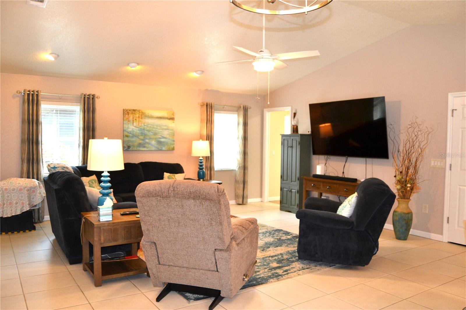 21217 KNOLLWOOD AVE, PORT CHARLOTTE, FL, 33952