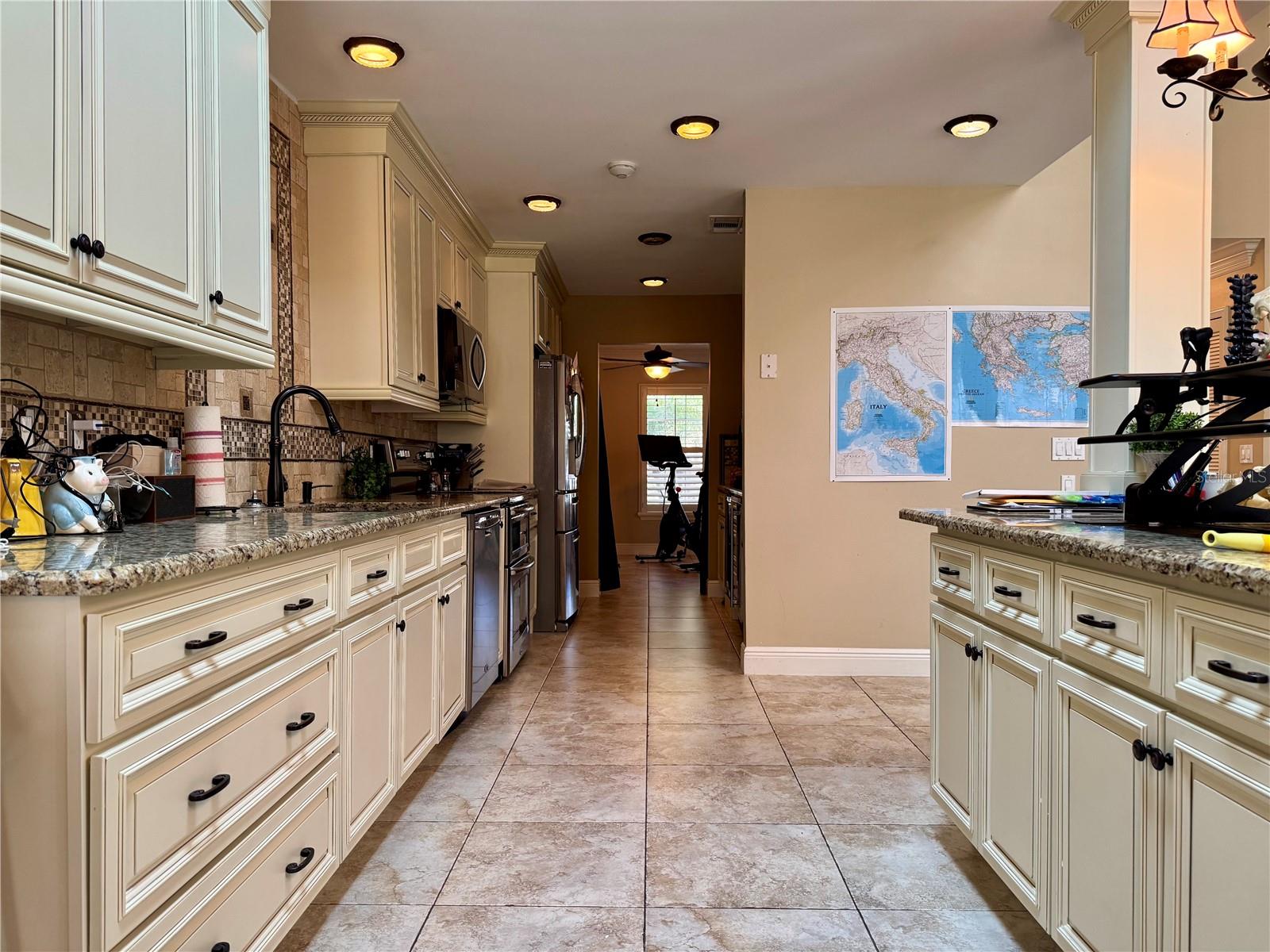 121 WIMBLEDON CIR, LAKE MARY, FL, 32746