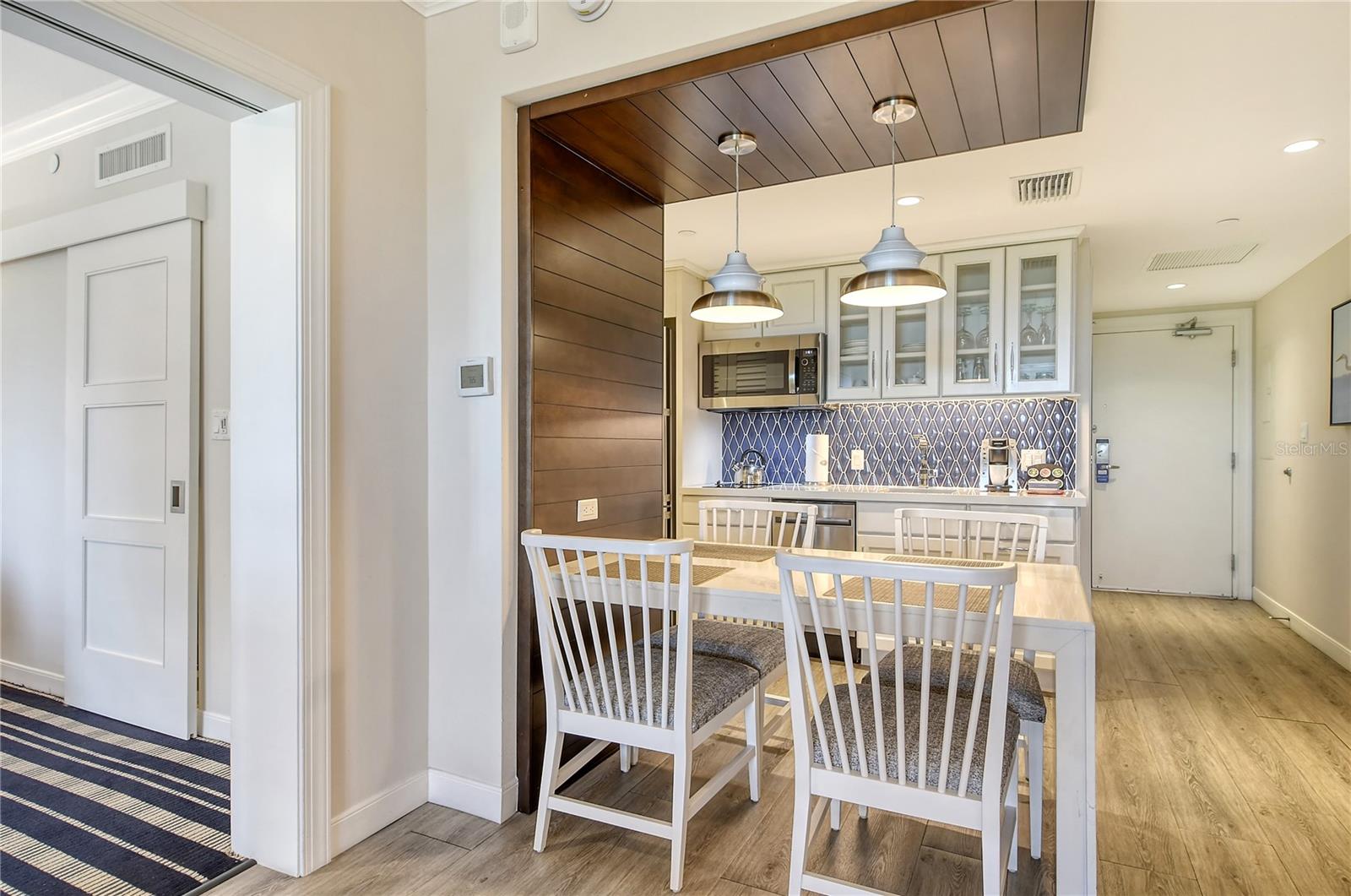 240 SANDS POINT RD #4201, LONGBOAT KEY, FL, 34228