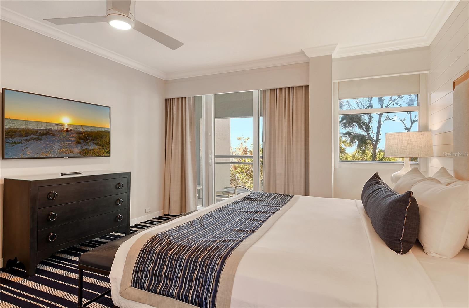 240 SANDS POINT RD #4201, LONGBOAT KEY, FL, 34228