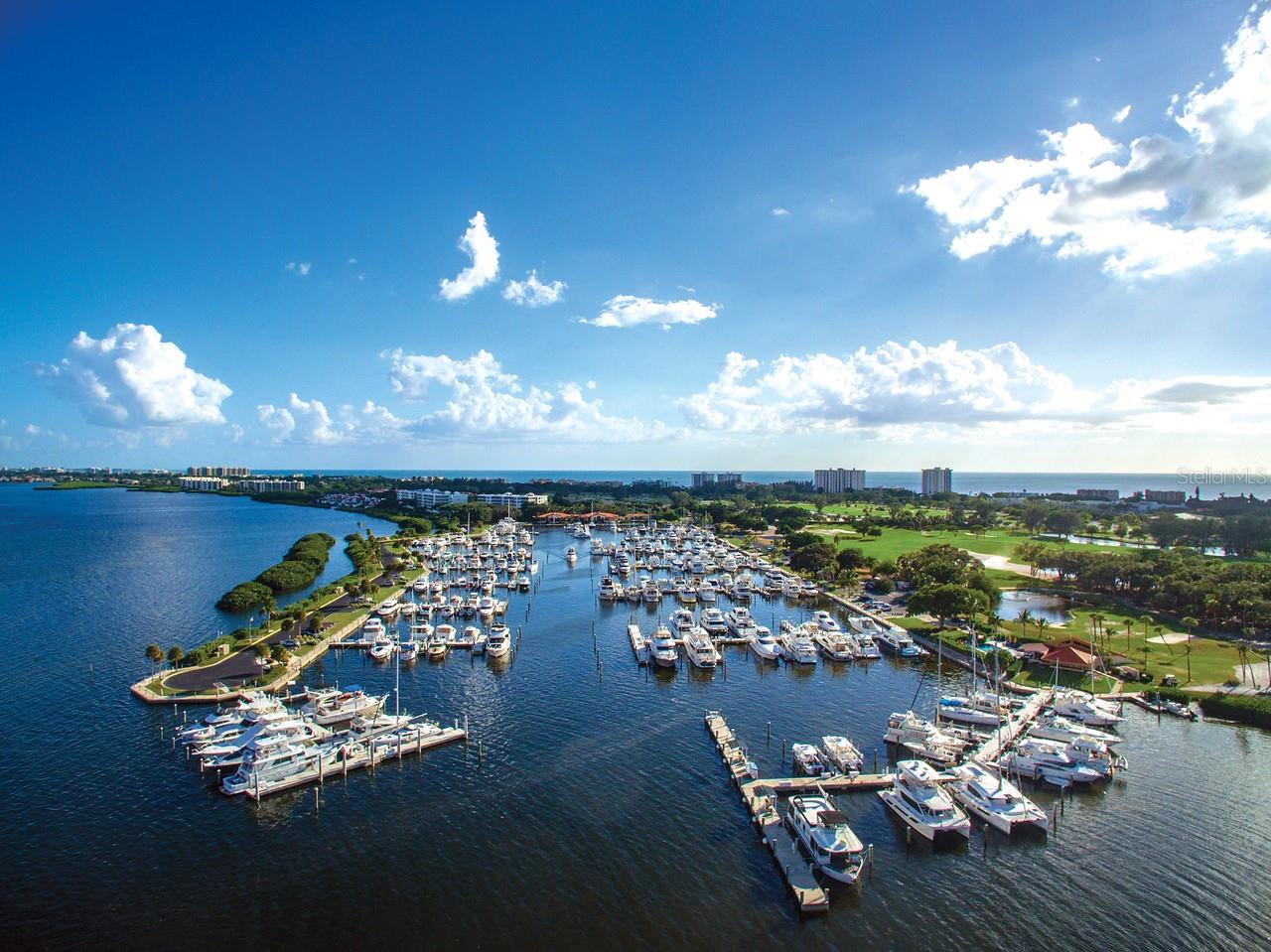 240 SANDS POINT RD #4201, LONGBOAT KEY, FL, 34228