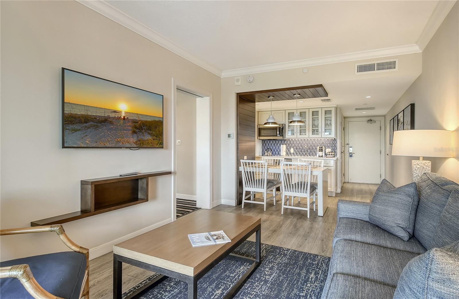 240 SANDS POINT RD #4201, LONGBOAT KEY, FL, 34228