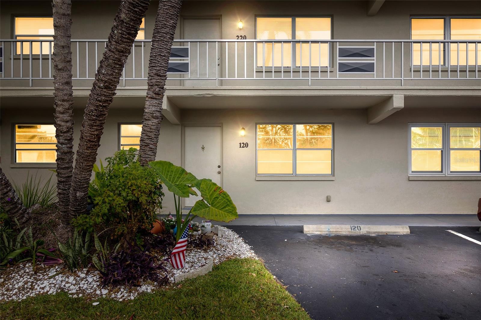 9940 47TH AVE N #120, ST PETERSBURG, FL, 33708