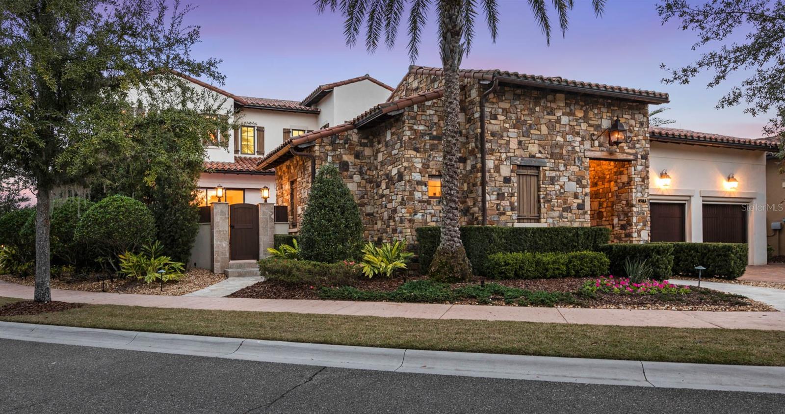 9743 LOUNSBERRY CIR, GOLDEN OAK, FL, 32836