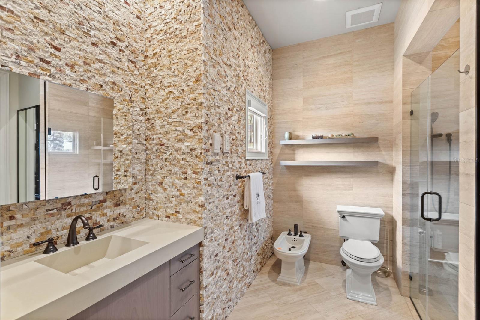 9743 LOUNSBERRY CIR, GOLDEN OAK, FL, 32836