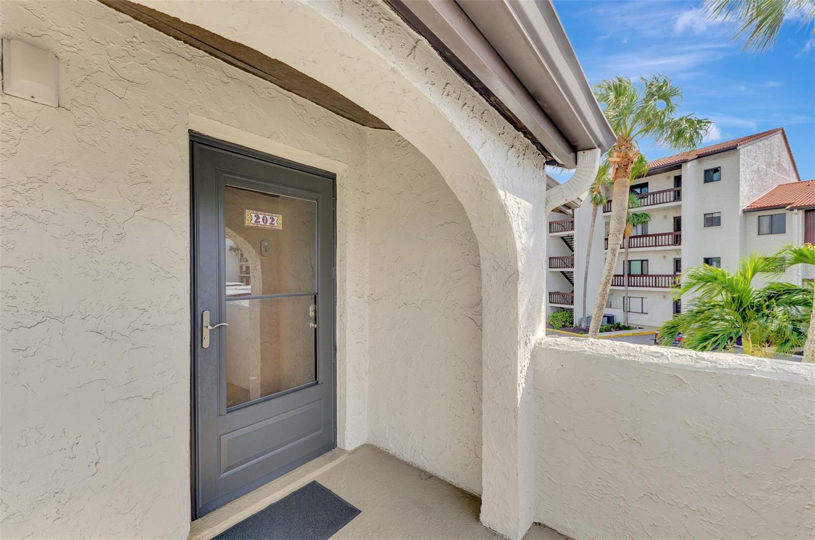 1618 STICKNEY POINT RD #1618-202, SARASOTA, FL, 34231