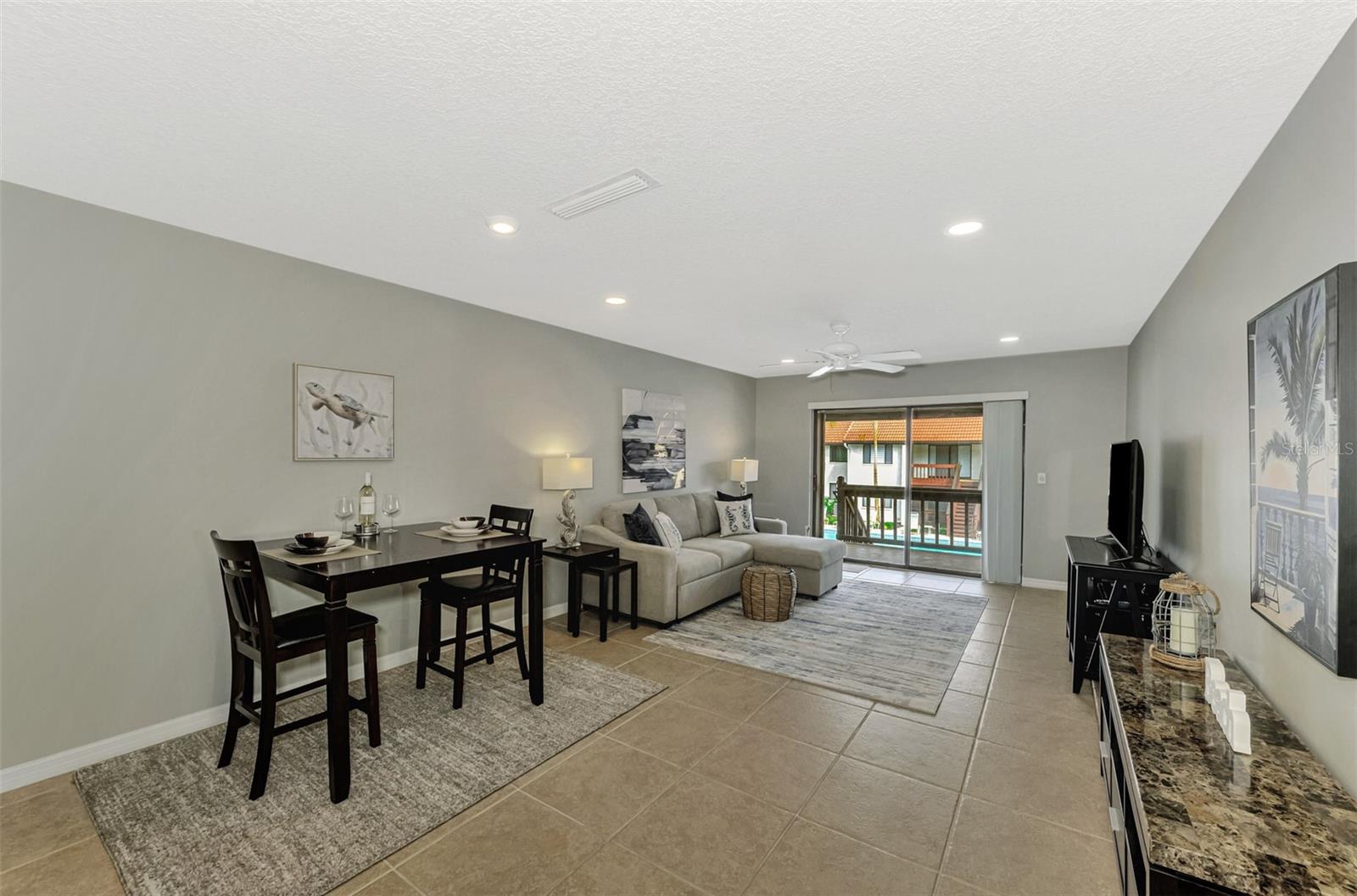 1618 STICKNEY POINT RD #1618-202, SARASOTA, FL, 34231