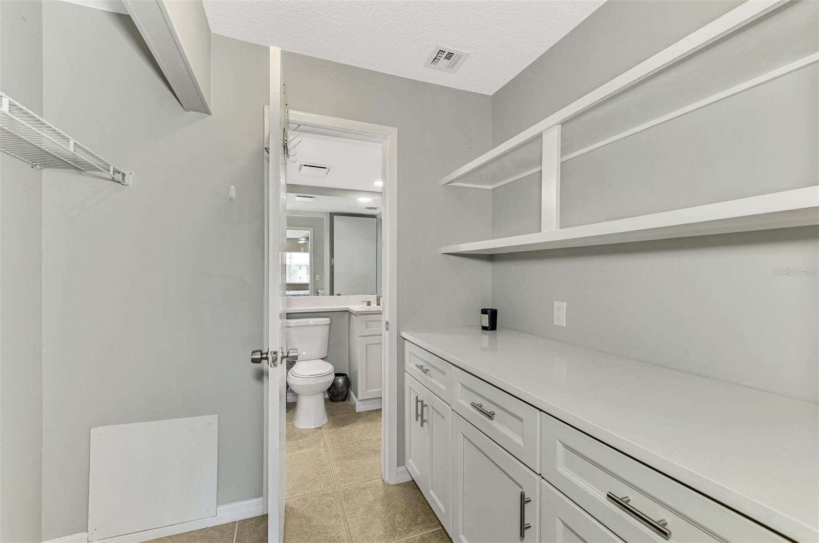1618 STICKNEY POINT RD #1618-202, SARASOTA, FL, 34231