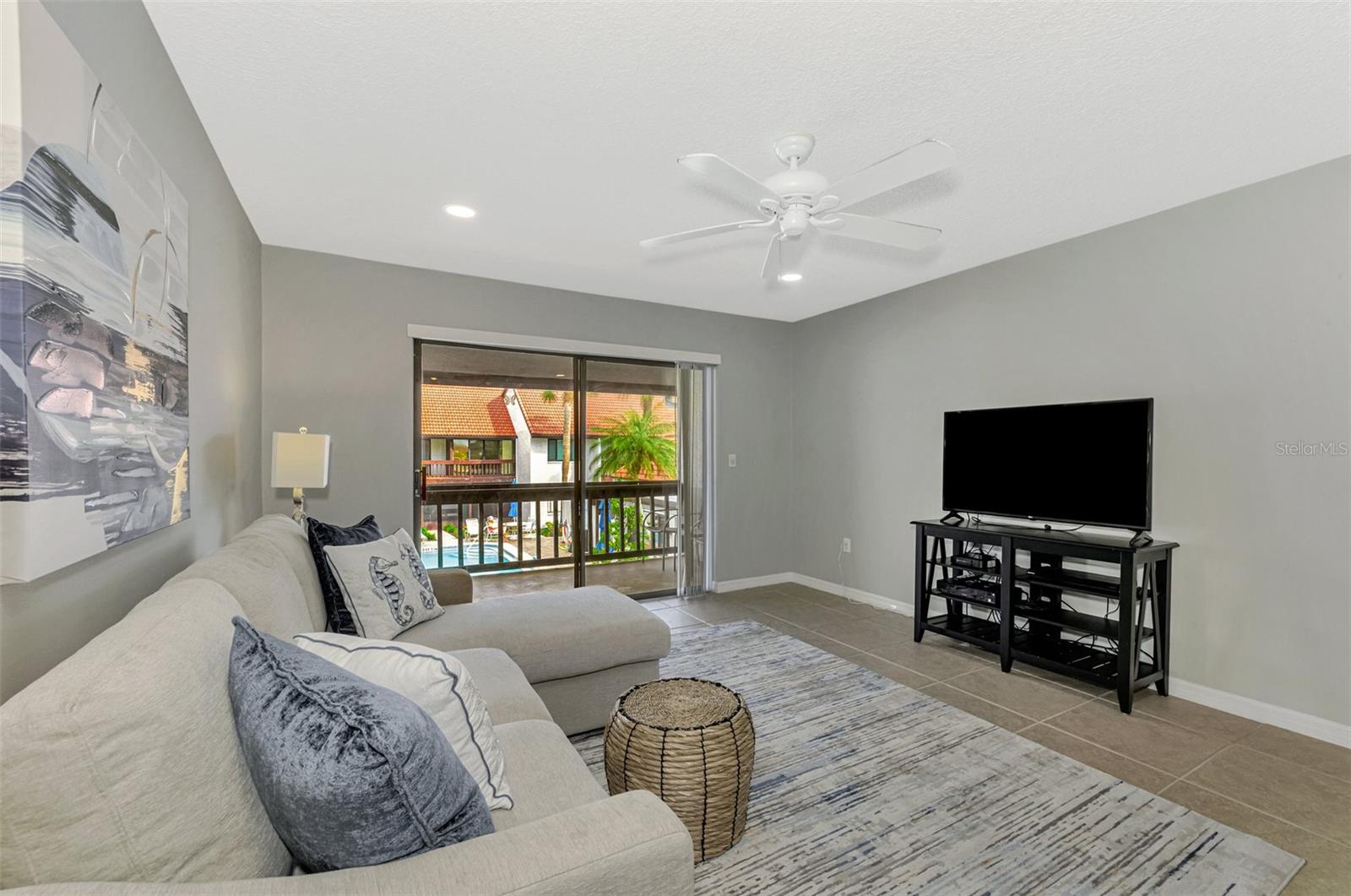 1618 STICKNEY POINT RD #1618-202, SARASOTA, FL, 34231