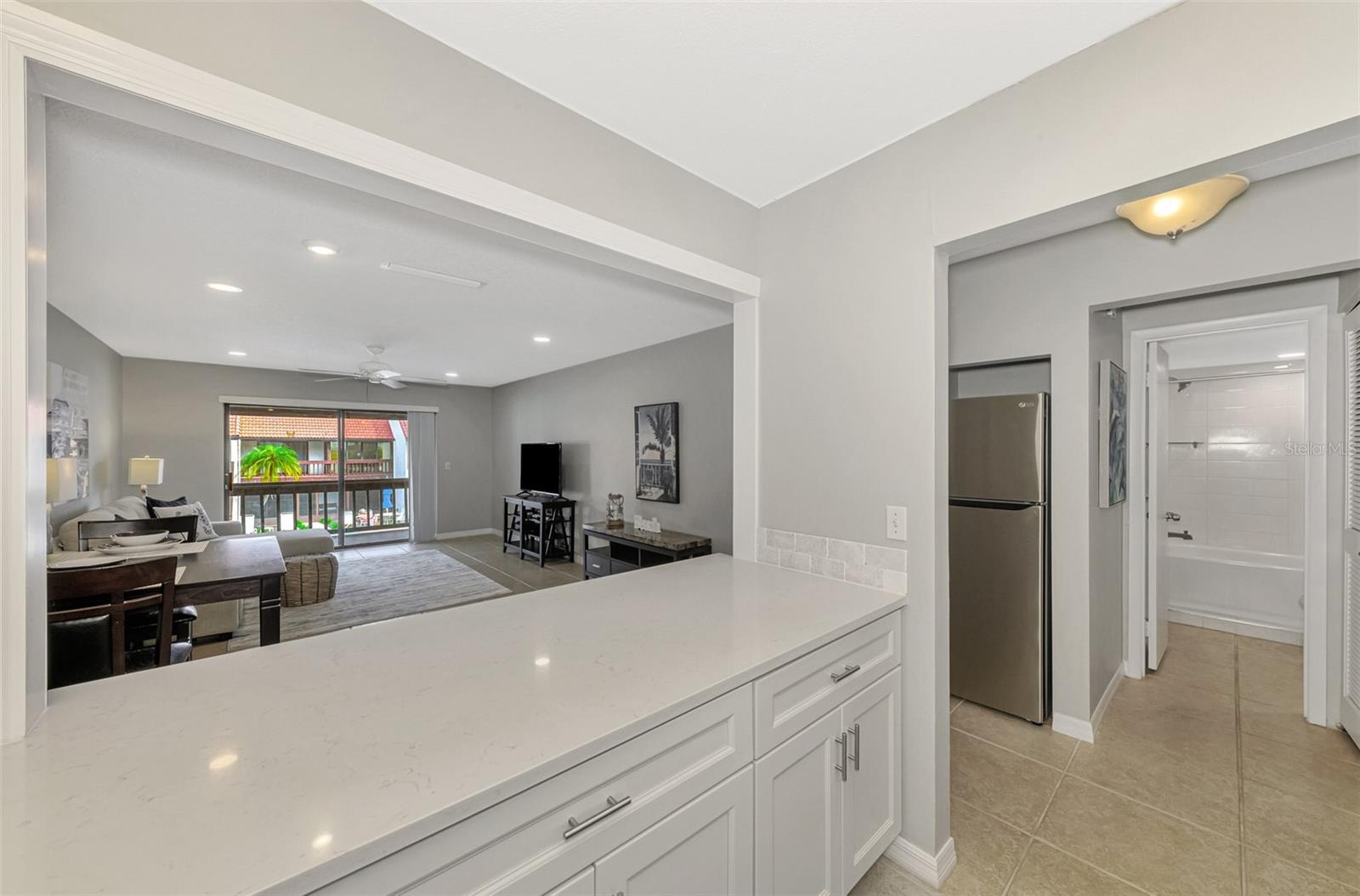 1618 STICKNEY POINT RD #1618-202, SARASOTA, FL, 34231