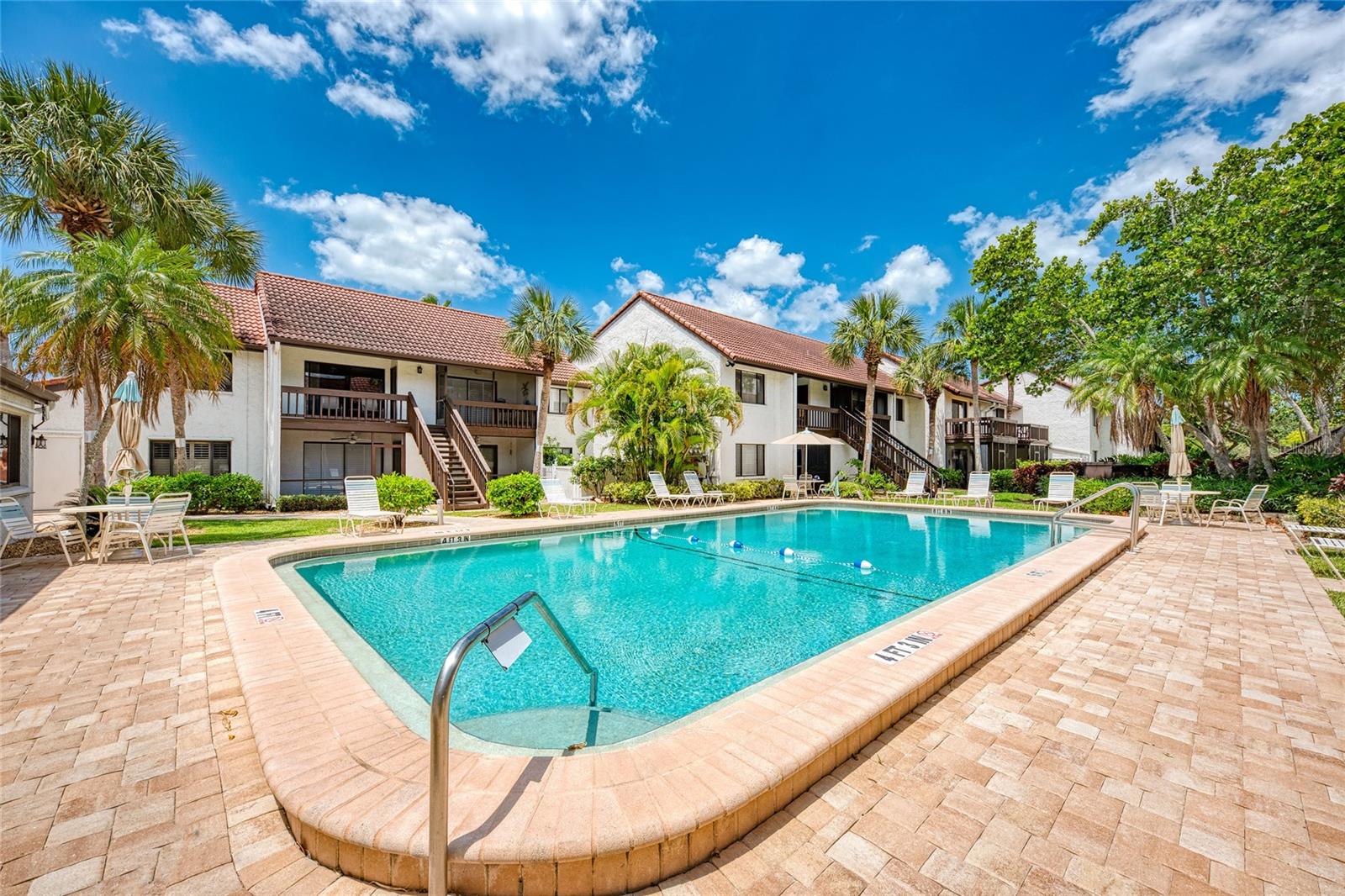 1618 STICKNEY POINT RD #1618-202, SARASOTA, FL, 34231