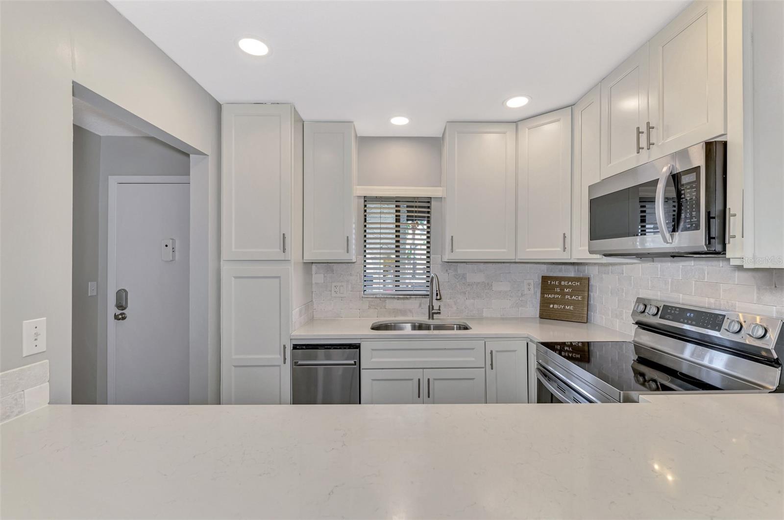 1618 STICKNEY POINT RD #1618-202, SARASOTA, FL, 34231