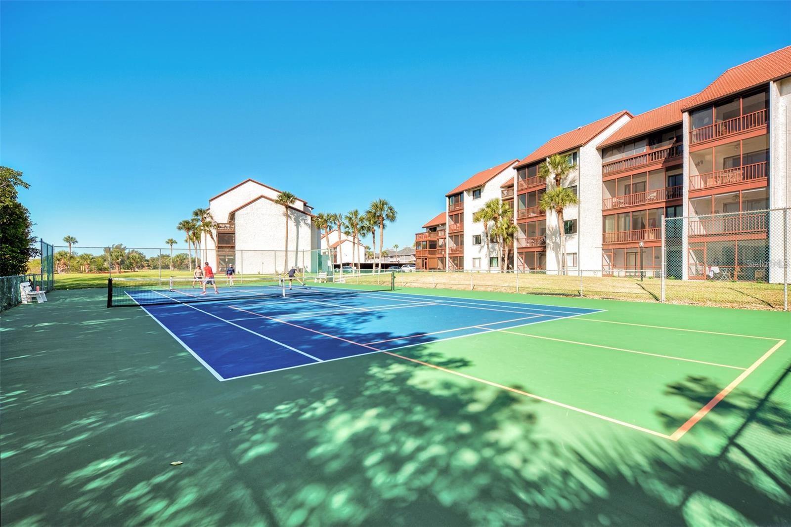1618 STICKNEY POINT RD #1618-202, SARASOTA, FL, 34231