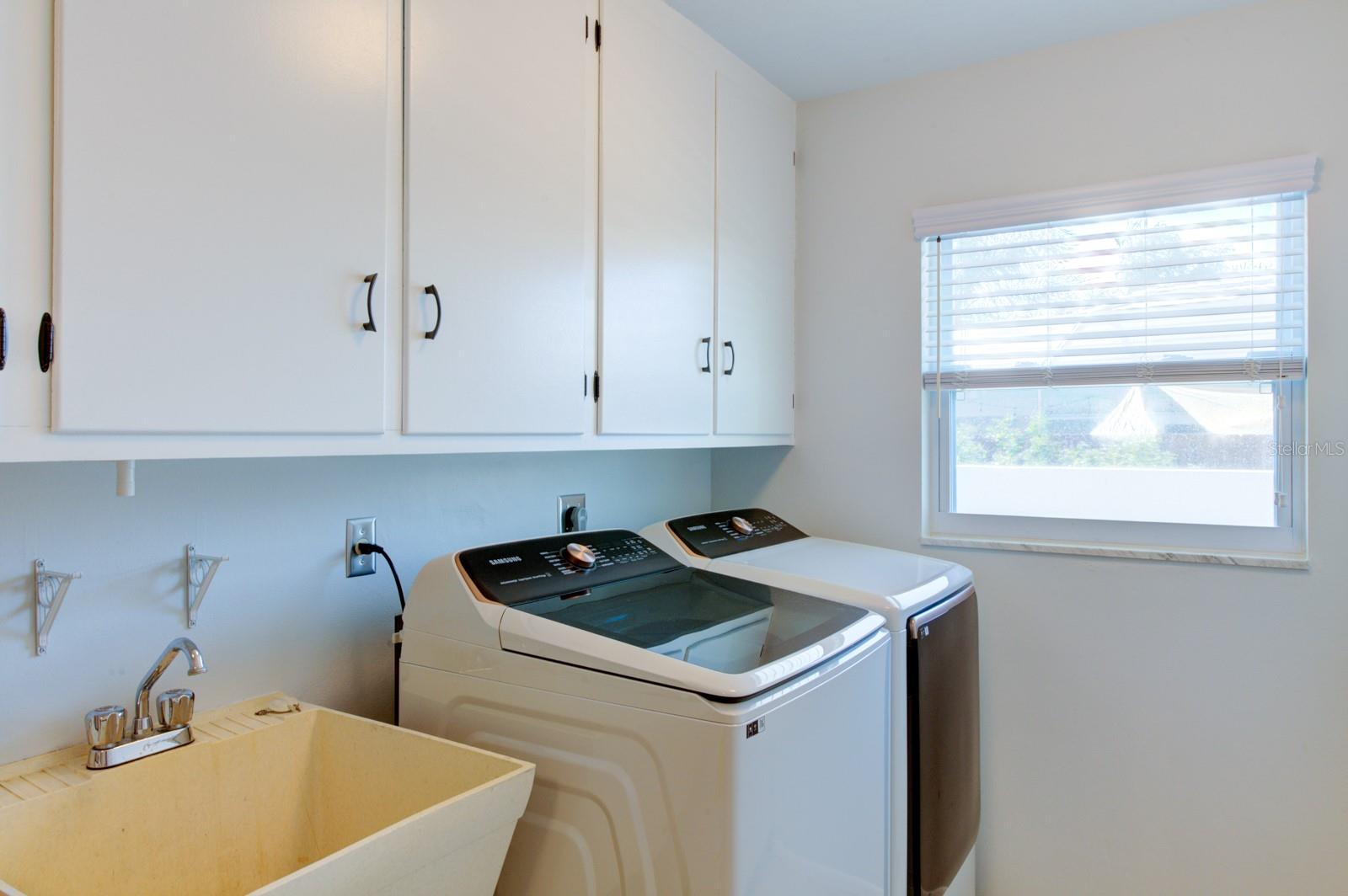3313 PEMBROOK DR, SARASOTA, FL, 34239