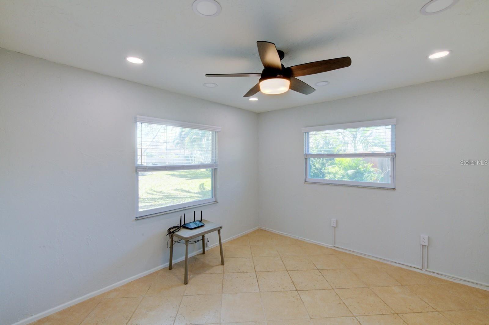 3313 PEMBROOK DR, SARASOTA, FL, 34239
