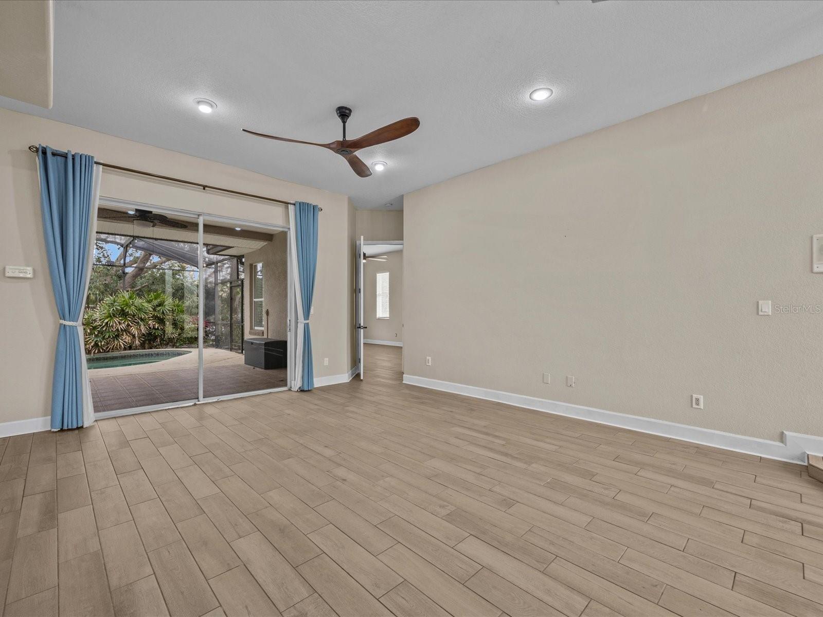10537 VERSAILLES BLVD, CLERMONT, FL, 34711