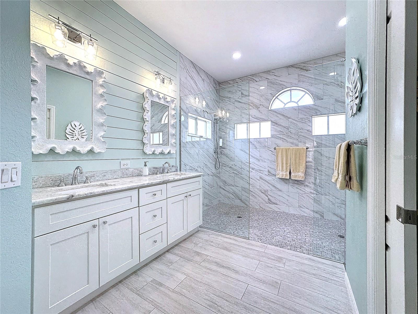 7011 74TH STREET CIR E, BRADENTON, FL, 34203