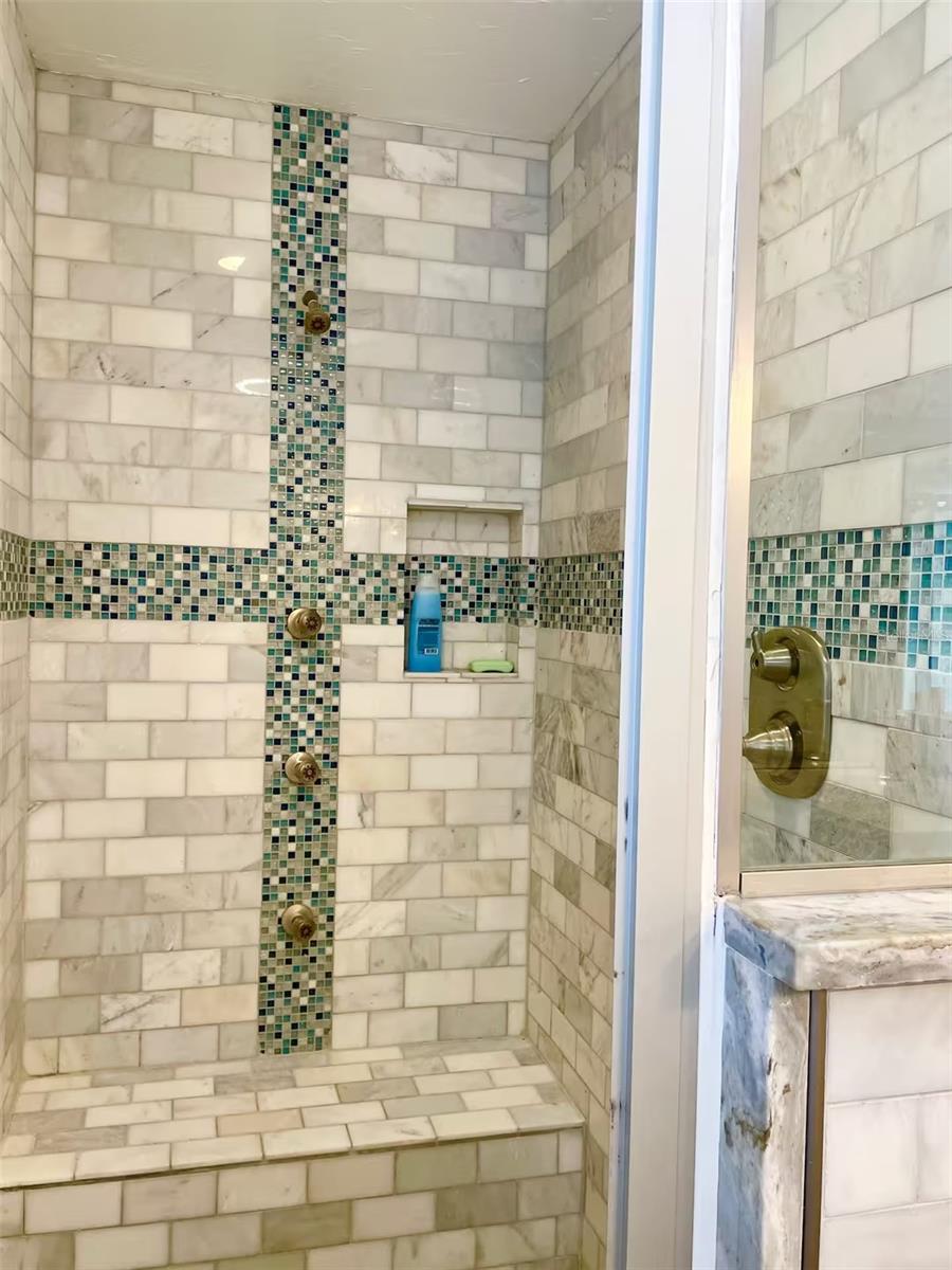 3907 10TH AVENUE DR W, BRADENTON, FL, 34205