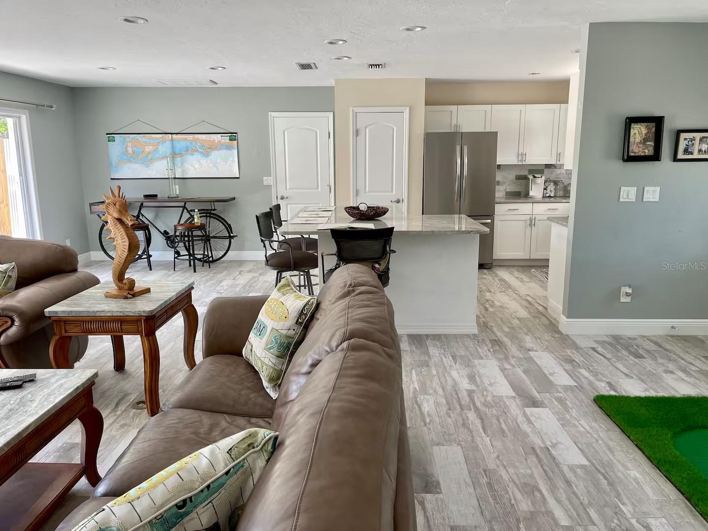 3907 10TH AVENUE DR W, BRADENTON, FL, 34205