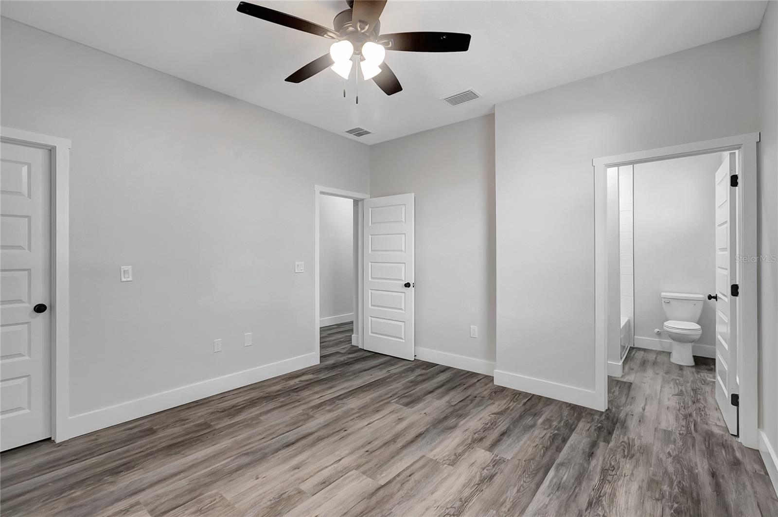 3206 E 38TH AVE, TAMPA, FL, 33610