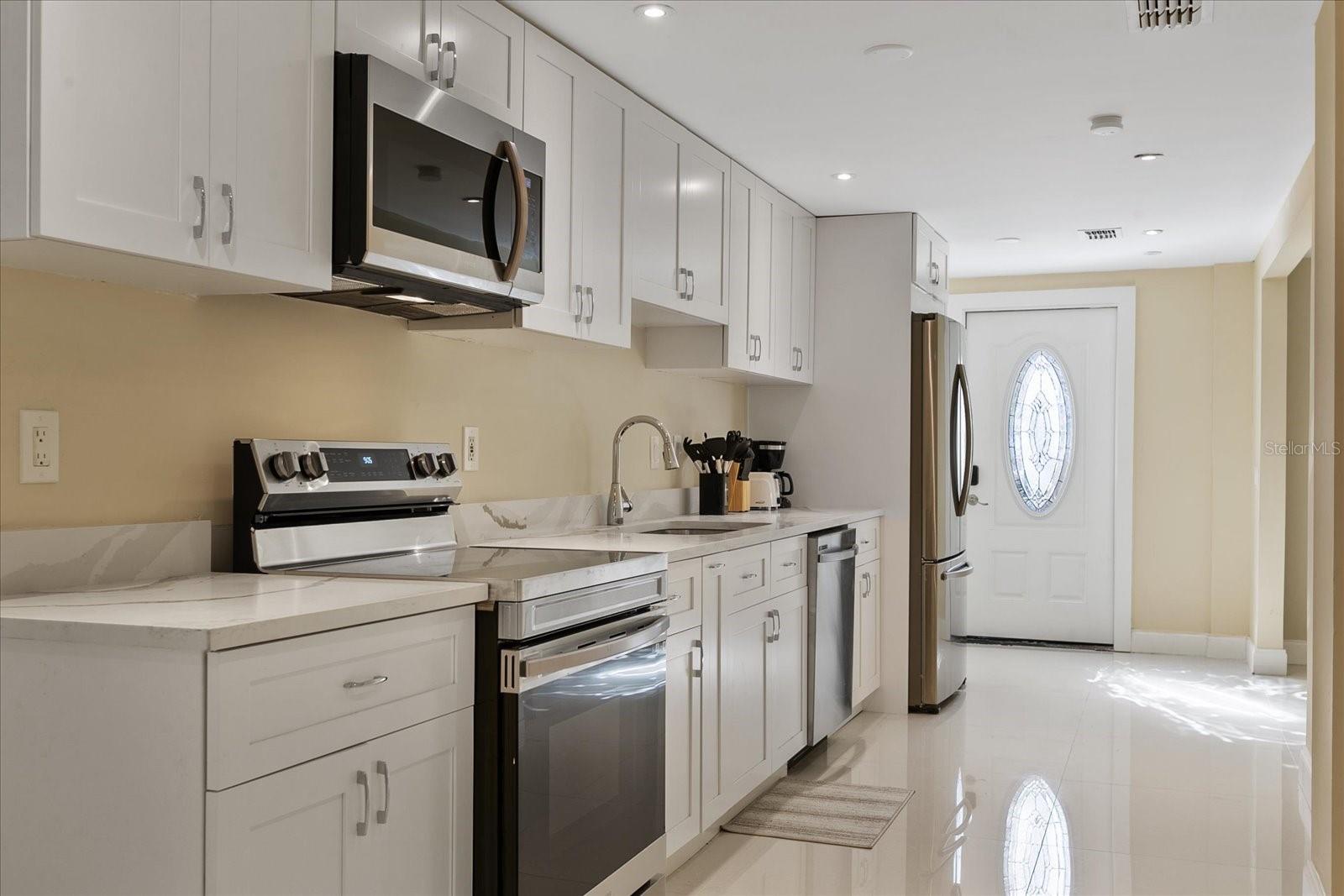 7803 CADILLAC AVE, HUDSON, FL, 34667