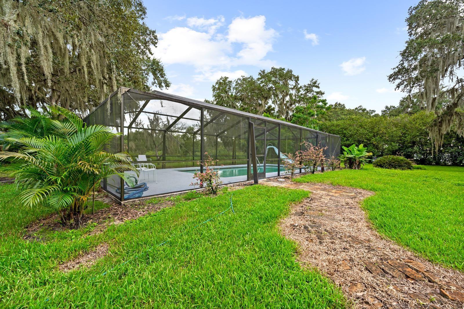 1001 CROCKER LN, PLANT CITY, FL, 33565