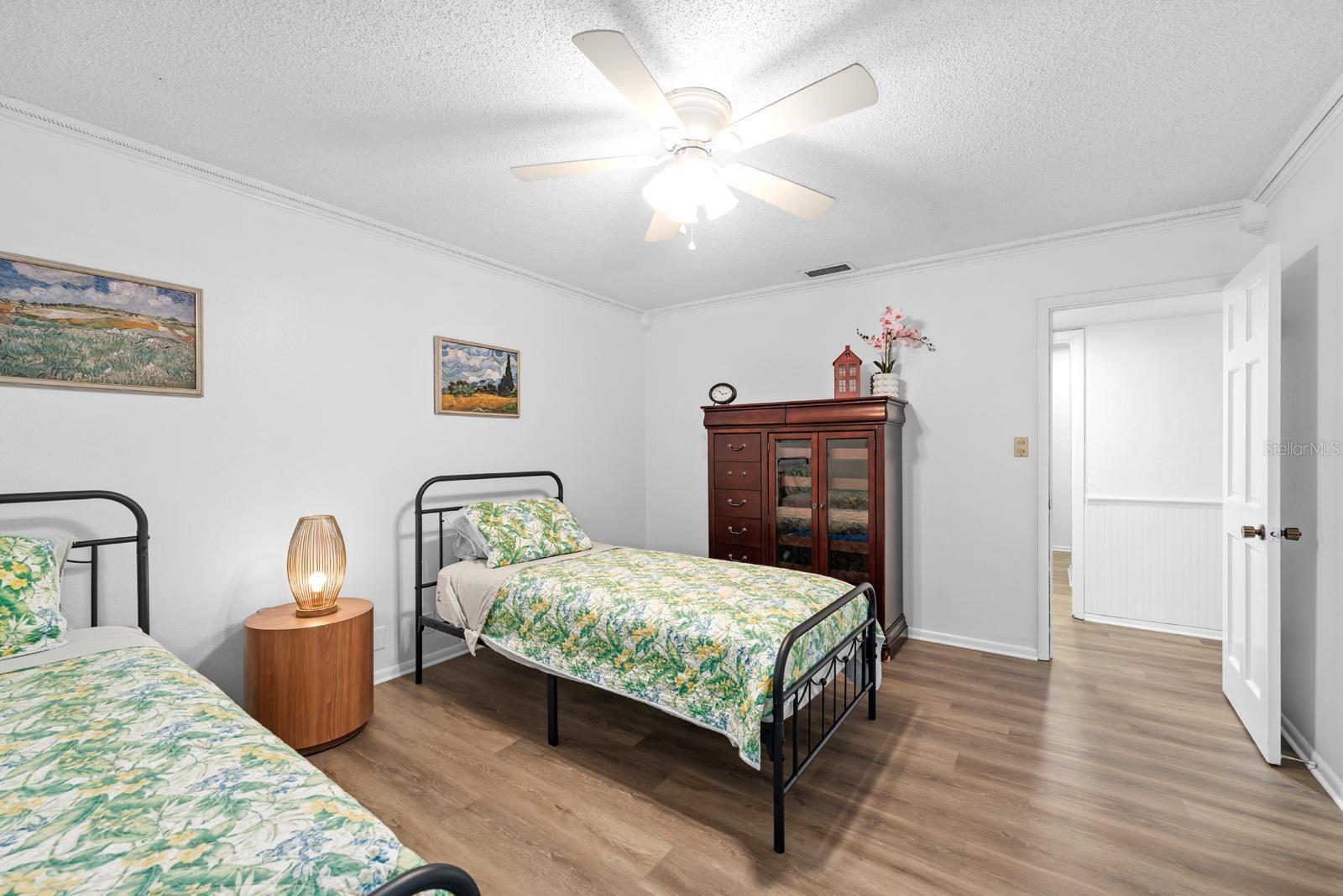 1001 CROCKER LN, PLANT CITY, FL, 33565