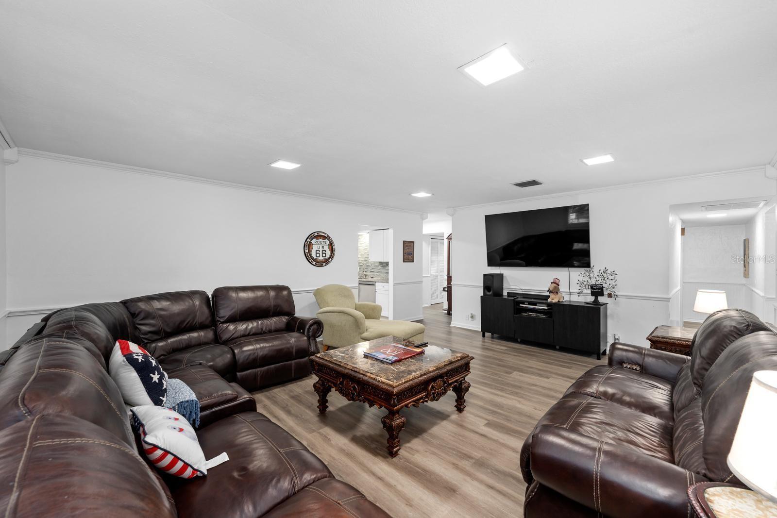 1001 CROCKER LN, PLANT CITY, FL, 33565