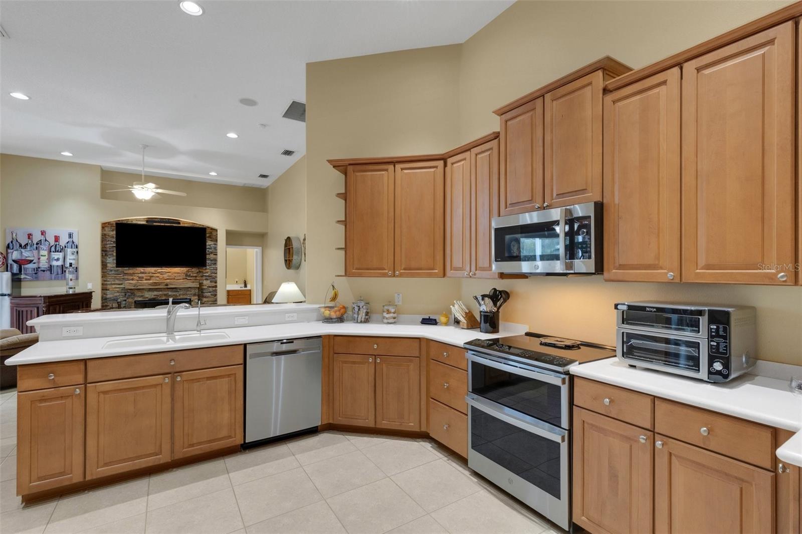 2500 FARMS CT, SARASOTA, FL, 34240