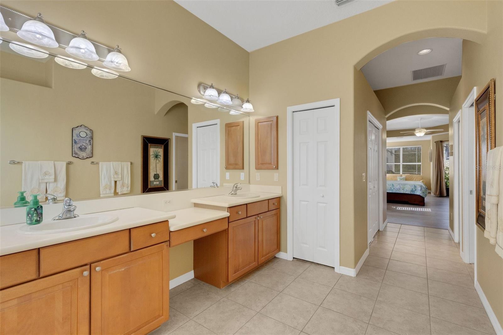 2500 FARMS CT, SARASOTA, FL, 34240