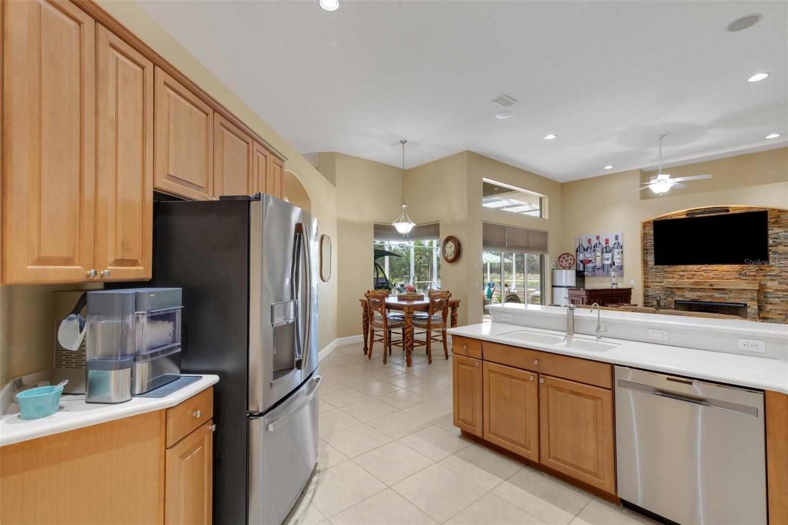 2500 FARMS CT, SARASOTA, FL, 34240