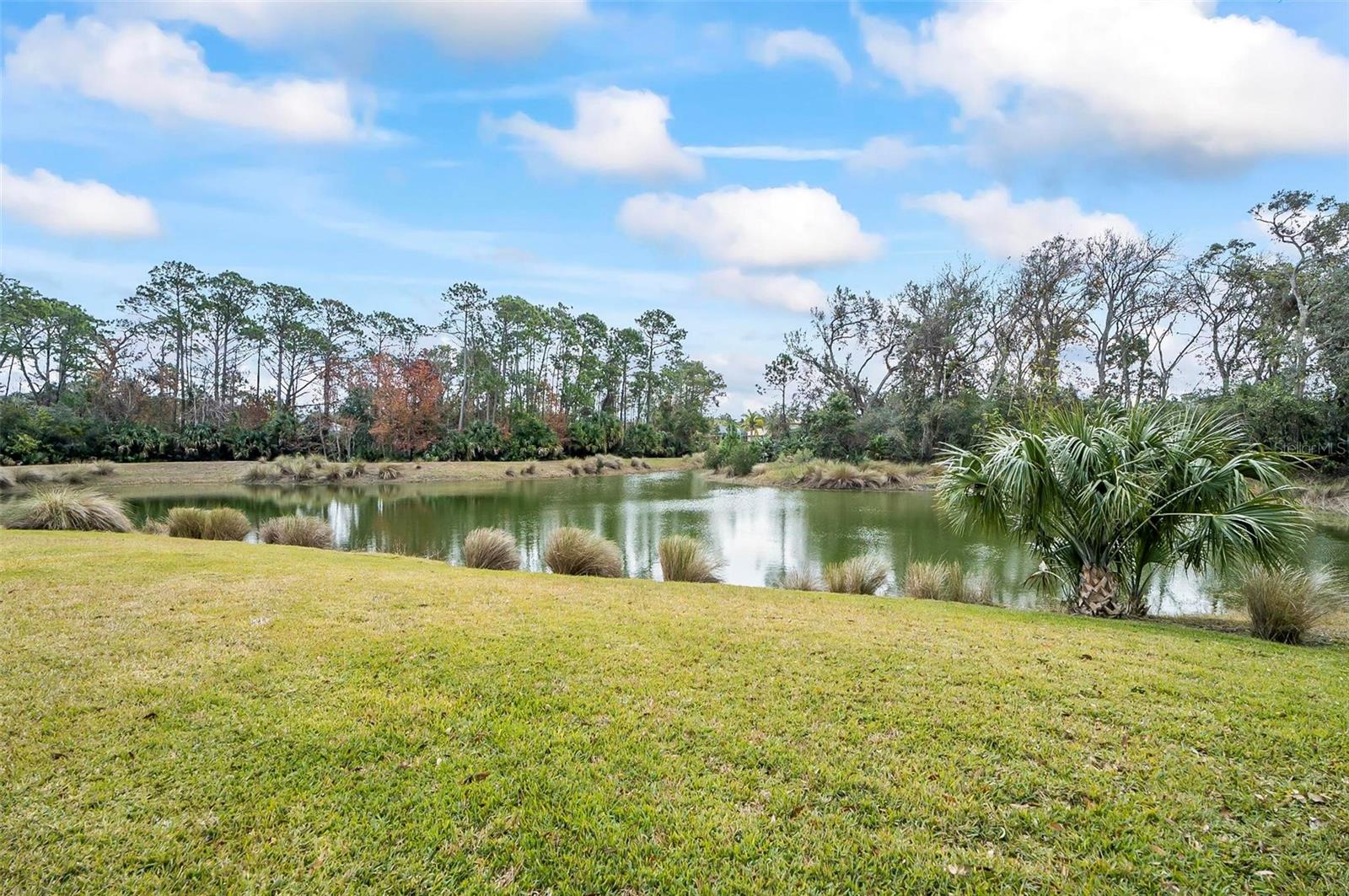 32 CREEKSIDE DR, PALM COAST, FL, 32137