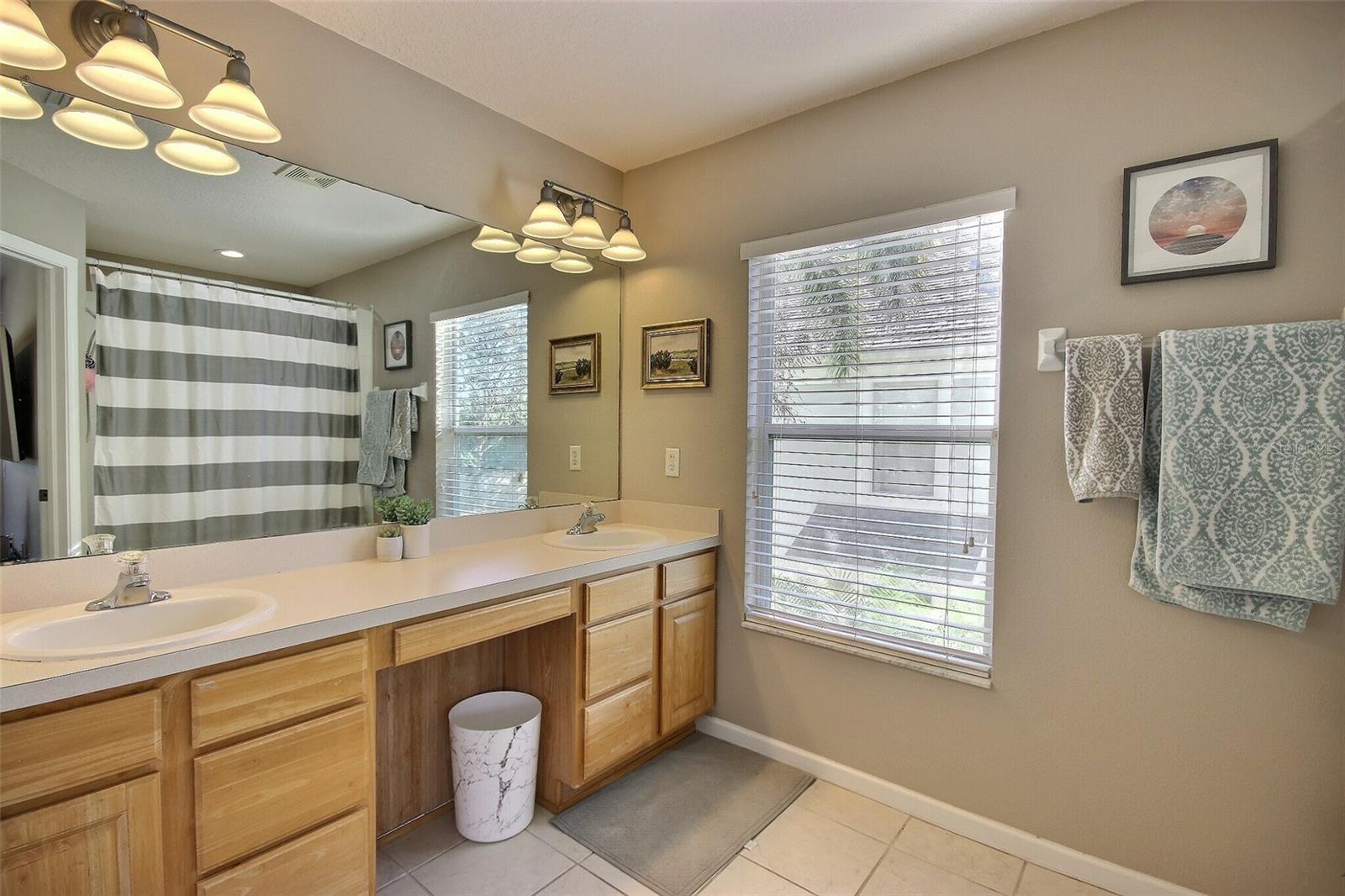 8238 72ND ST E, BRADENTON, FL, 34201