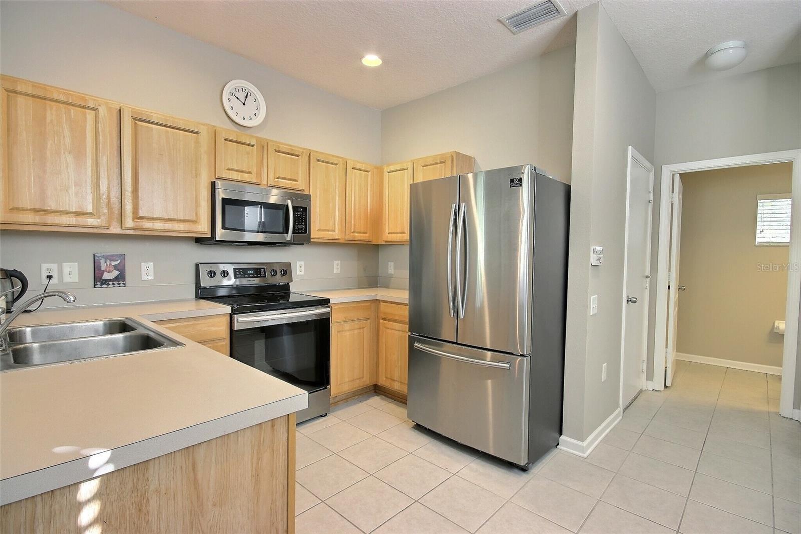 8238 72ND ST E, BRADENTON, FL, 34201