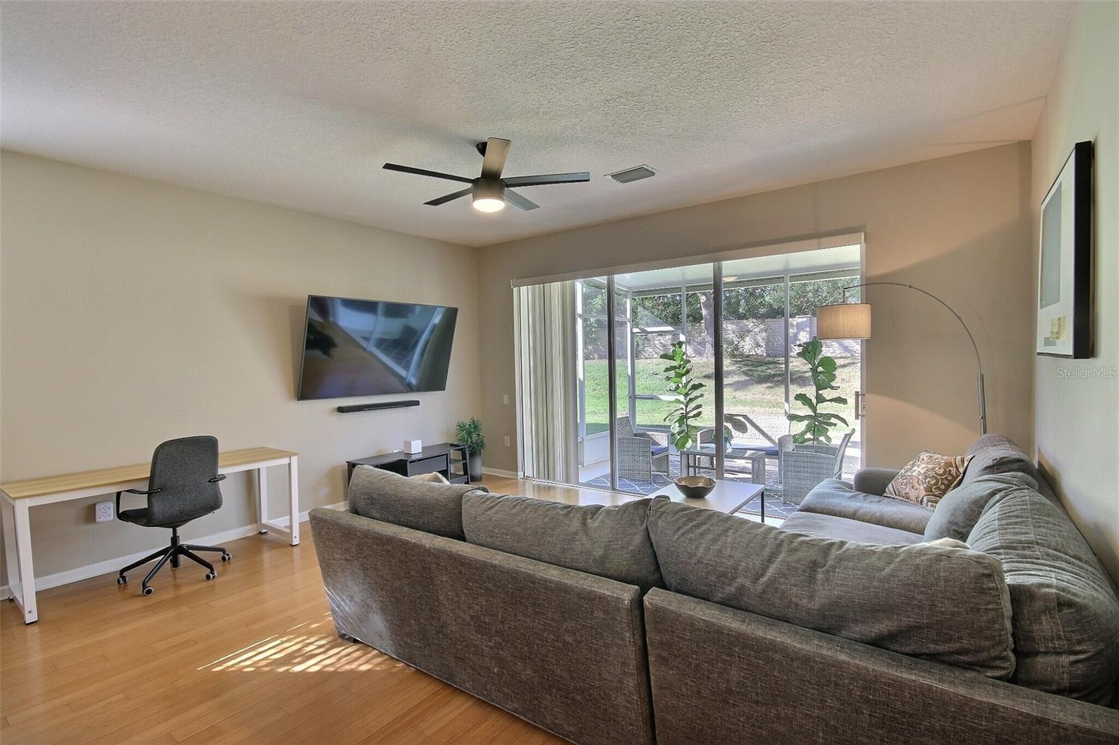 8238 72ND ST E, BRADENTON, FL, 34201