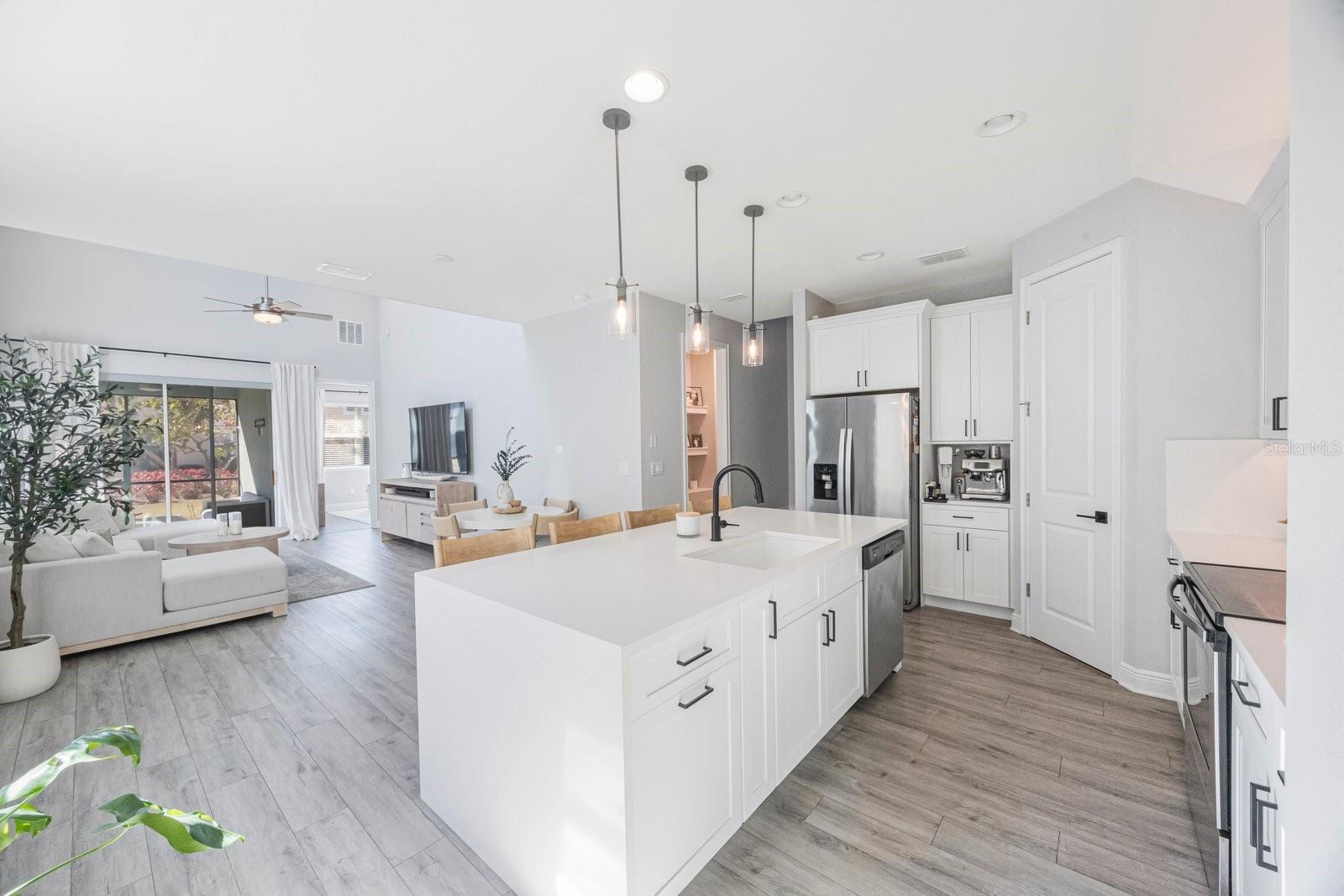 1608 SUNSET WIND LOOP, OLDSMAR, FL, 34677