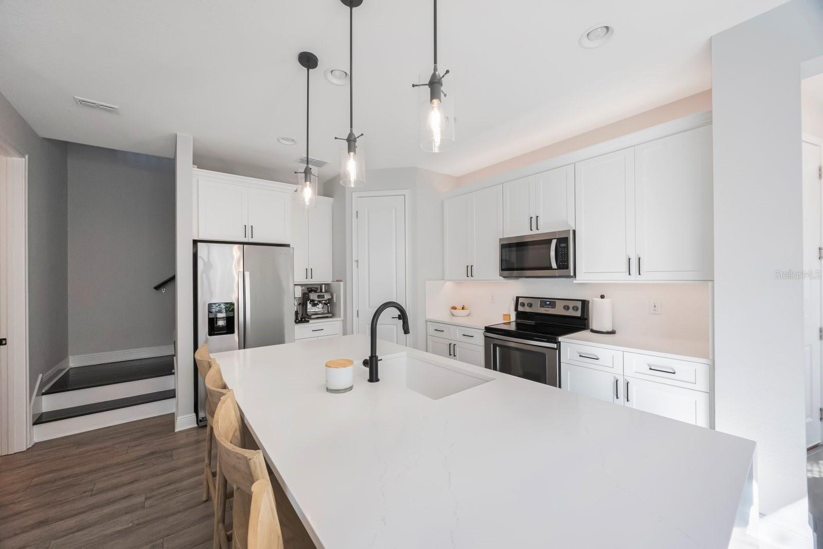 1608 SUNSET WIND LOOP, OLDSMAR, FL, 34677