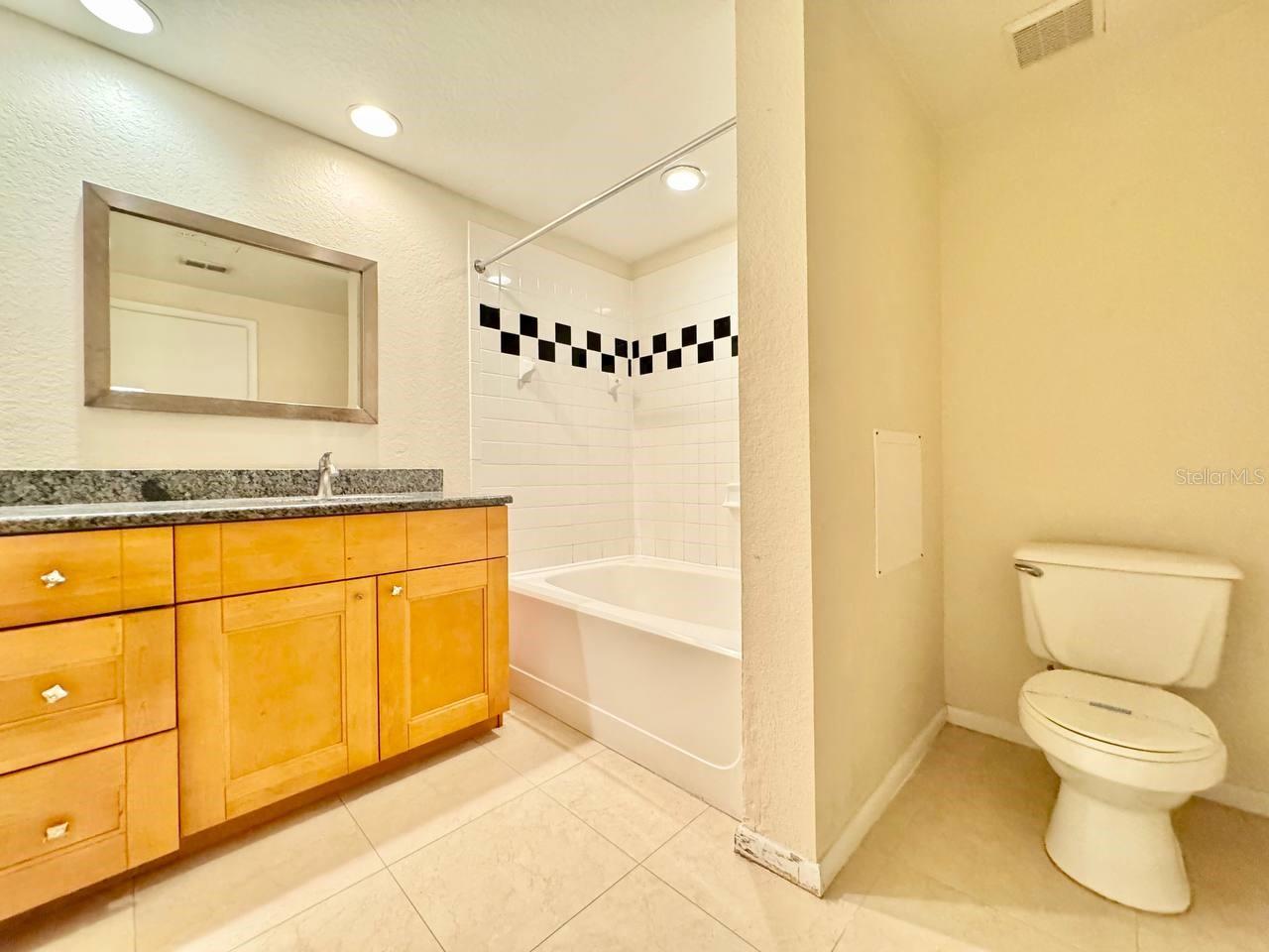 2410 W AZEELE ST #233, TAMPA, FL, 33609