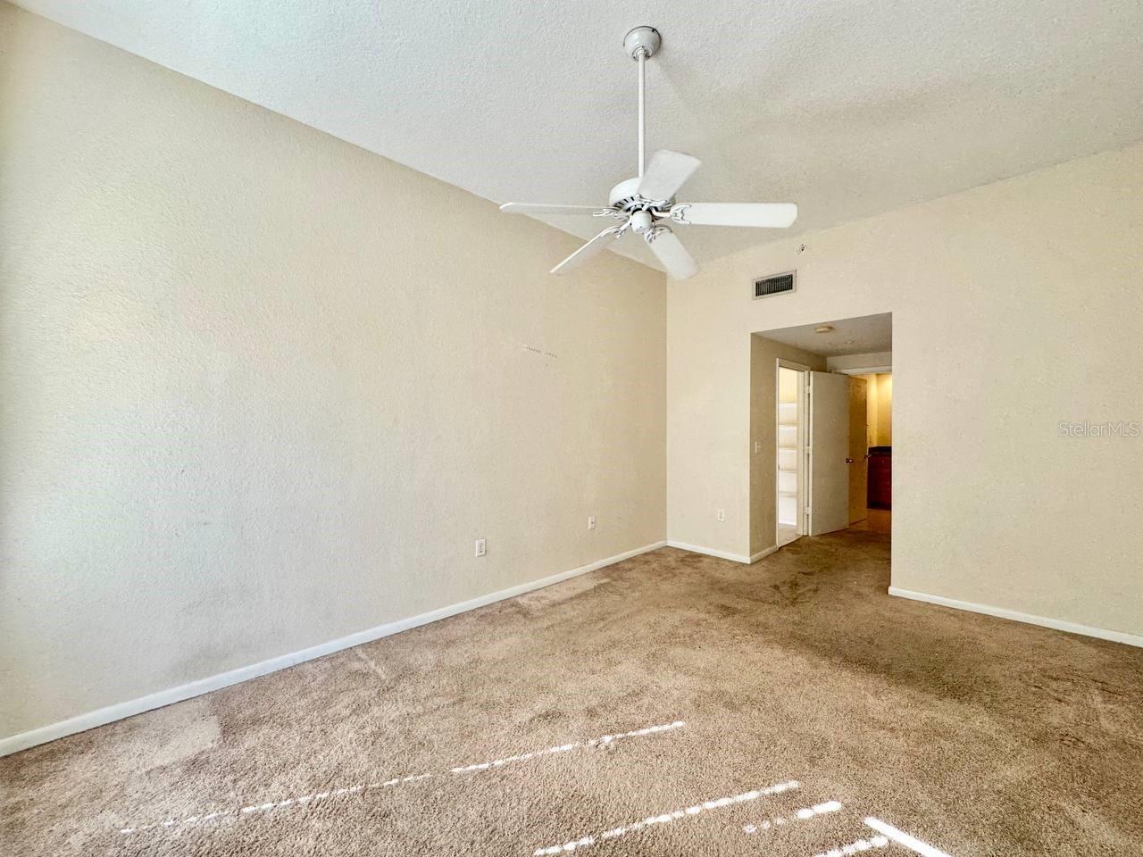 2410 W AZEELE ST #233, TAMPA, FL, 33609