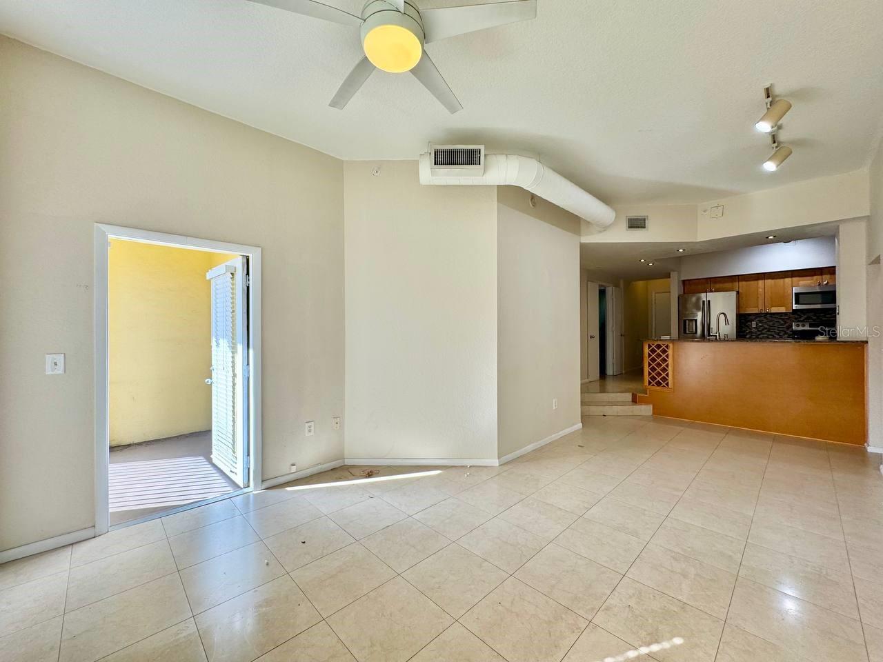 2410 W AZEELE ST #233, TAMPA, FL, 33609
