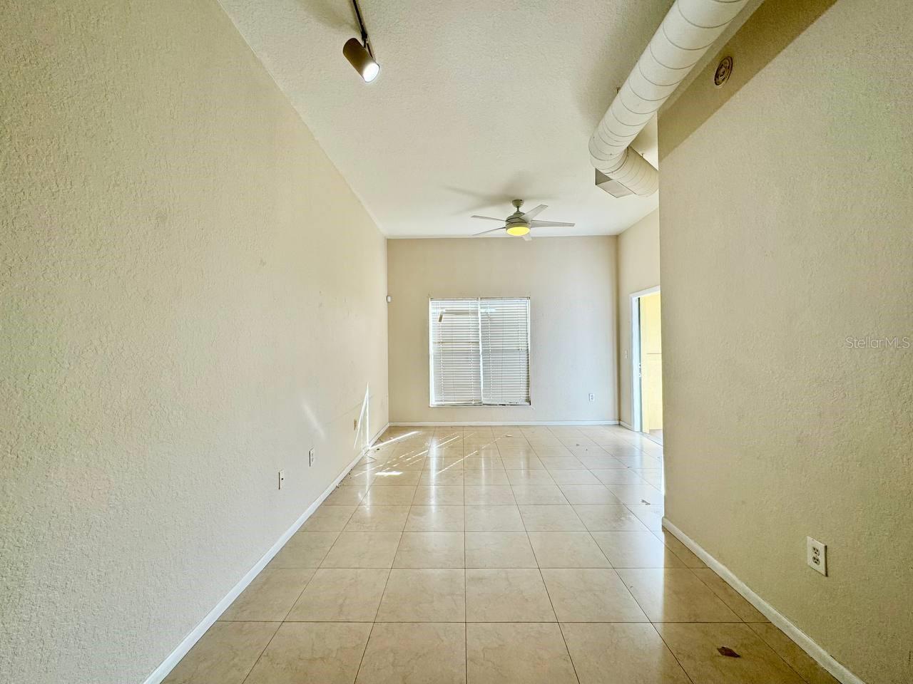 2410 W AZEELE ST #233, TAMPA, FL, 33609