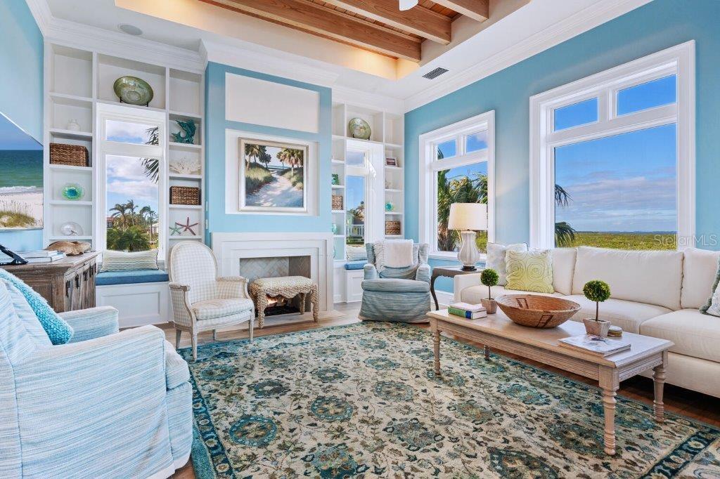 560 HARBOR POINT RD, LONGBOAT KEY, FL, 34228
