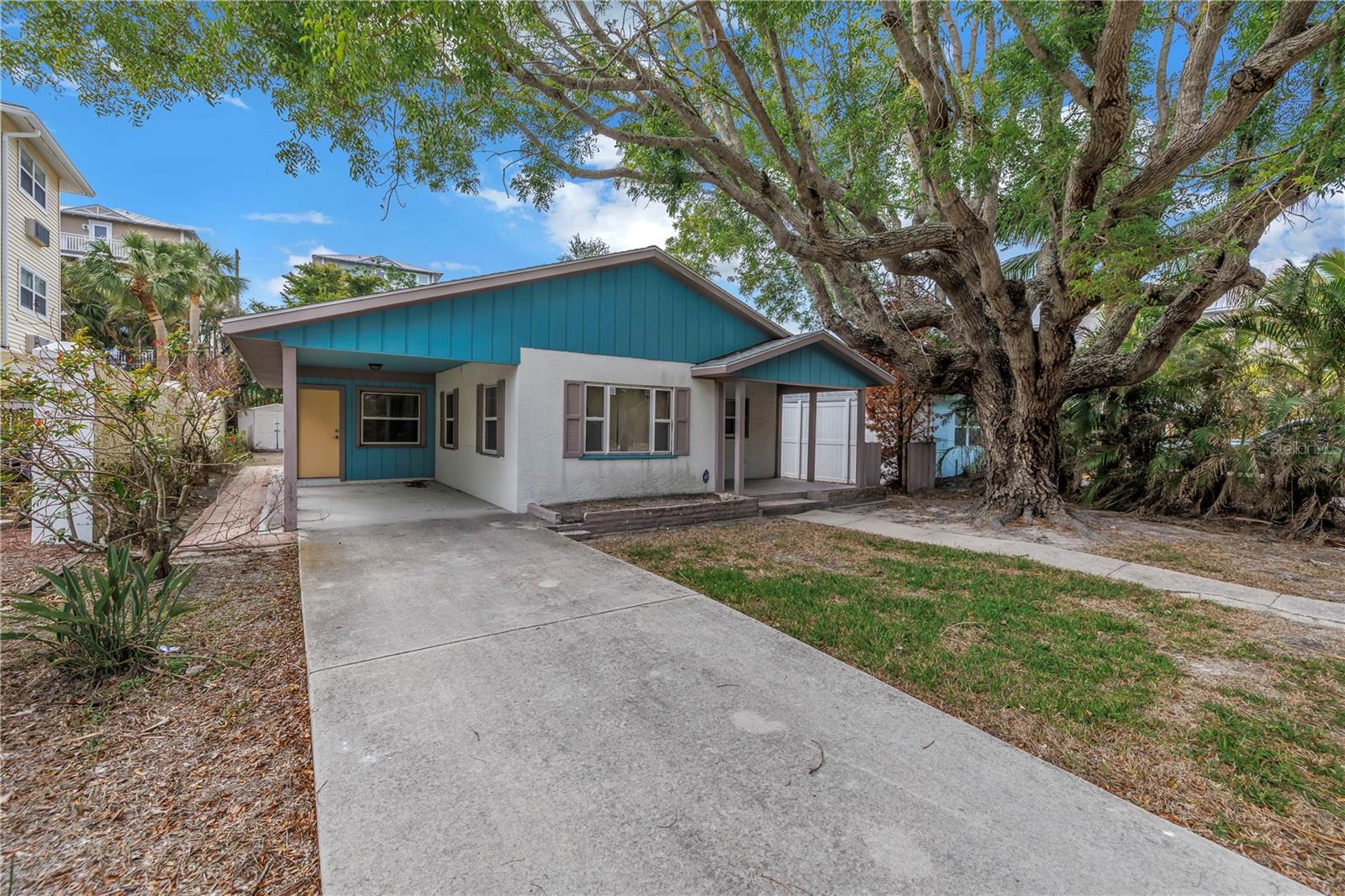 554 CANAL RD, SARASOTA, FL, 34242