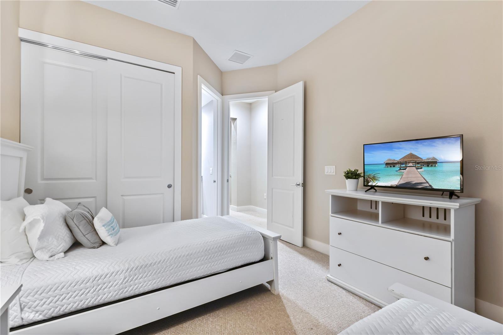 2634 SUNRISE SHORES DR, KISSIMMEE, FL, 34747